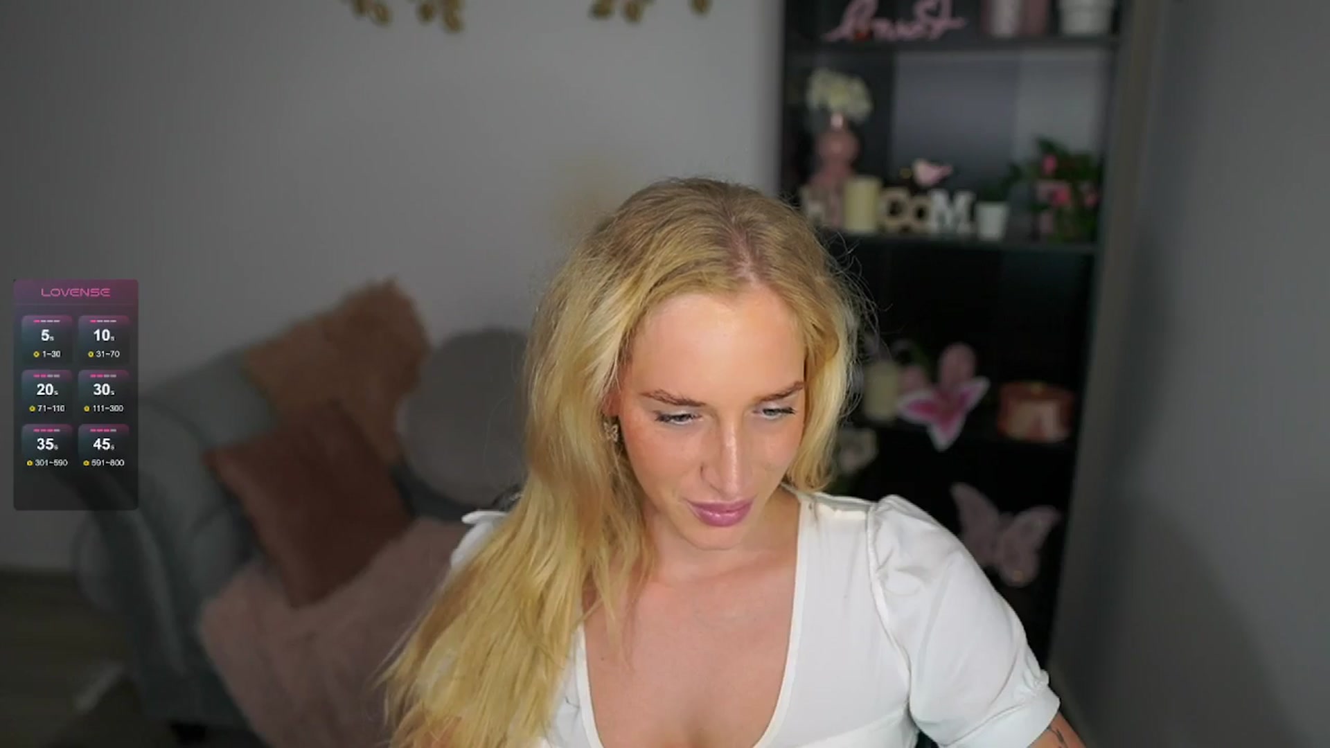 Gallery image thumbnail from NicoletteShea's myfreecams stream on, 05/21/2024, 18:09 image 12 of 20