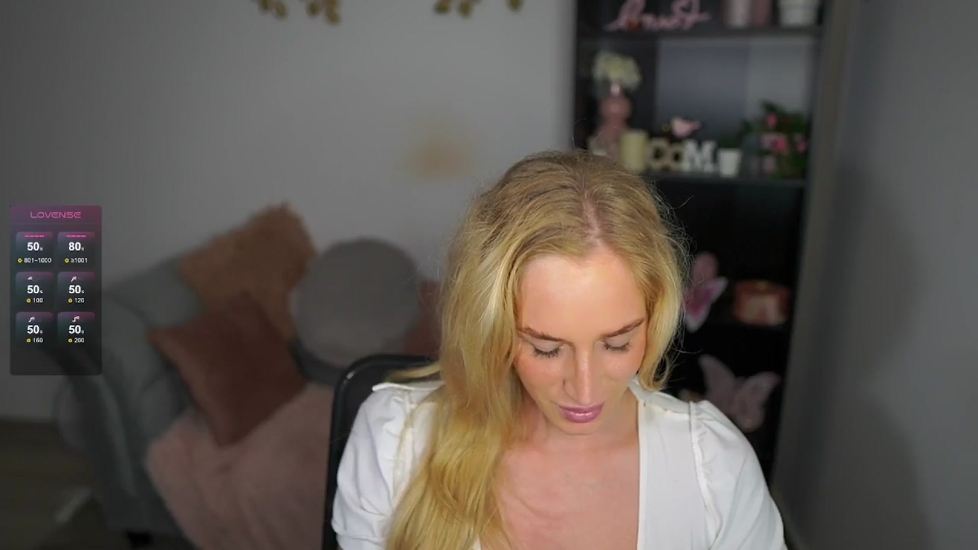 Gallery image thumbnail from NicoletteShea's myfreecams stream on, 05/21/2024, 18:09 image 20 of 20