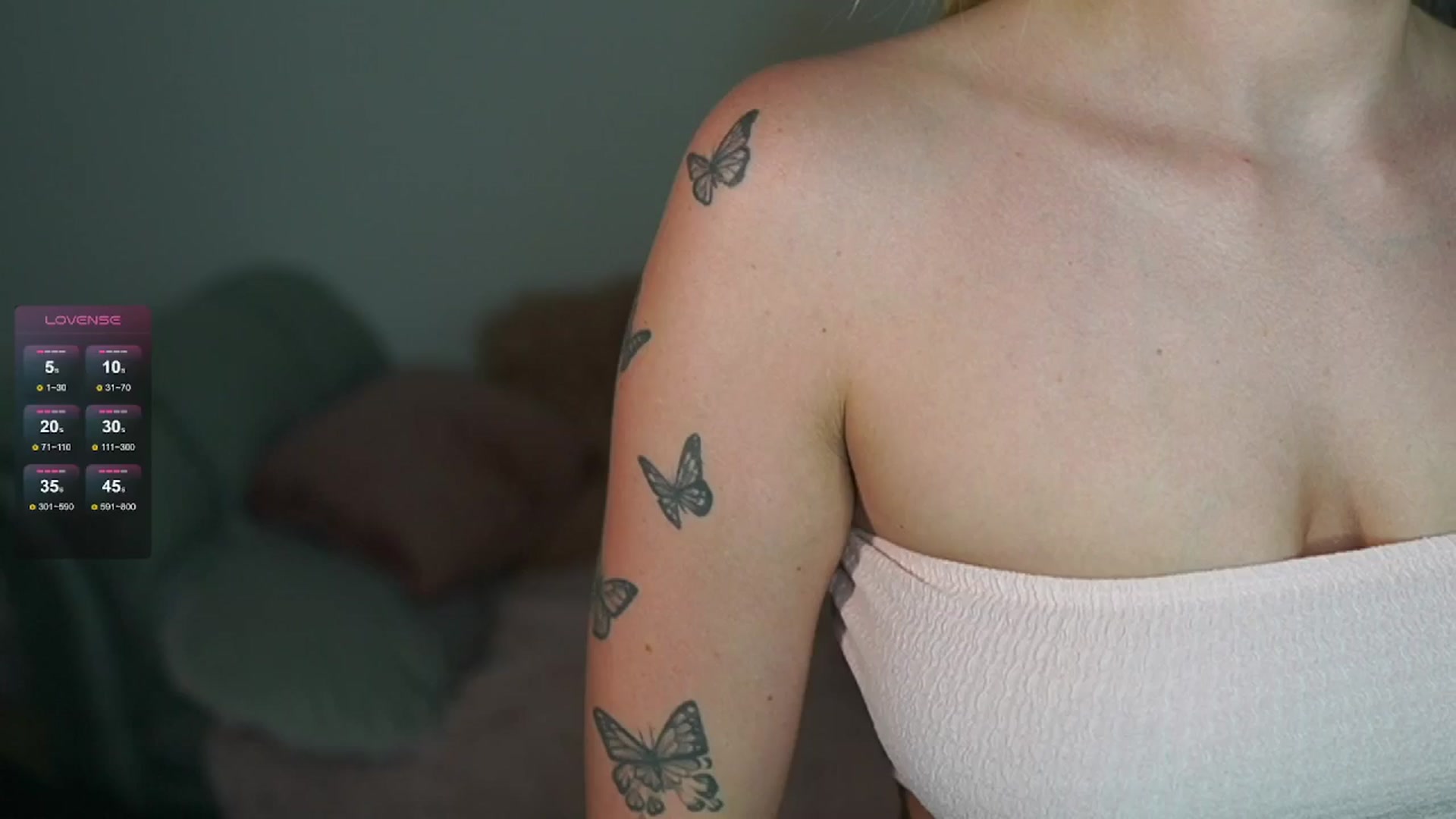 Gallery image thumbnail from NicoletteShea's myfreecams stream on, 05/29/2024, 17:35 image 16 of 20