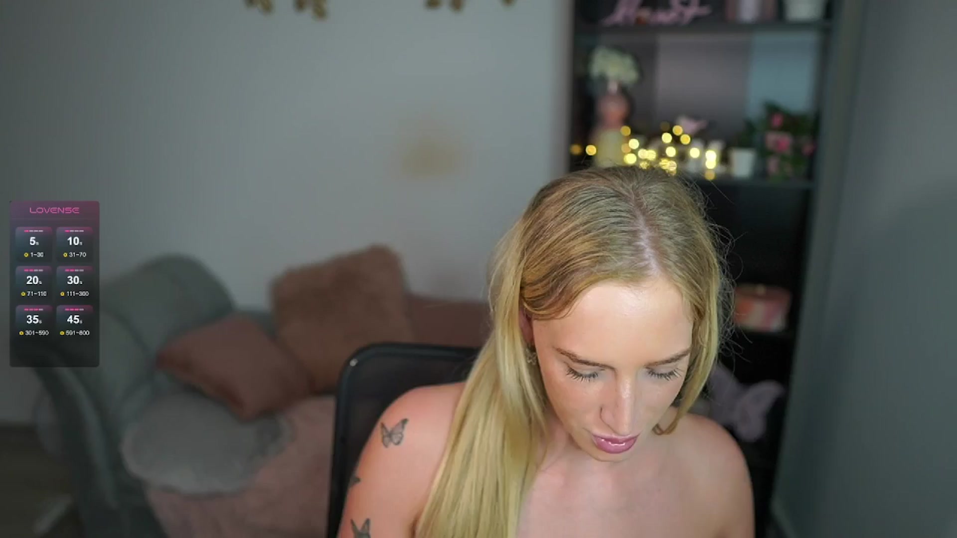 Gallery image thumbnail from NicoletteShea's myfreecams stream on, 05/29/2024, 17:35 image 19 of 20