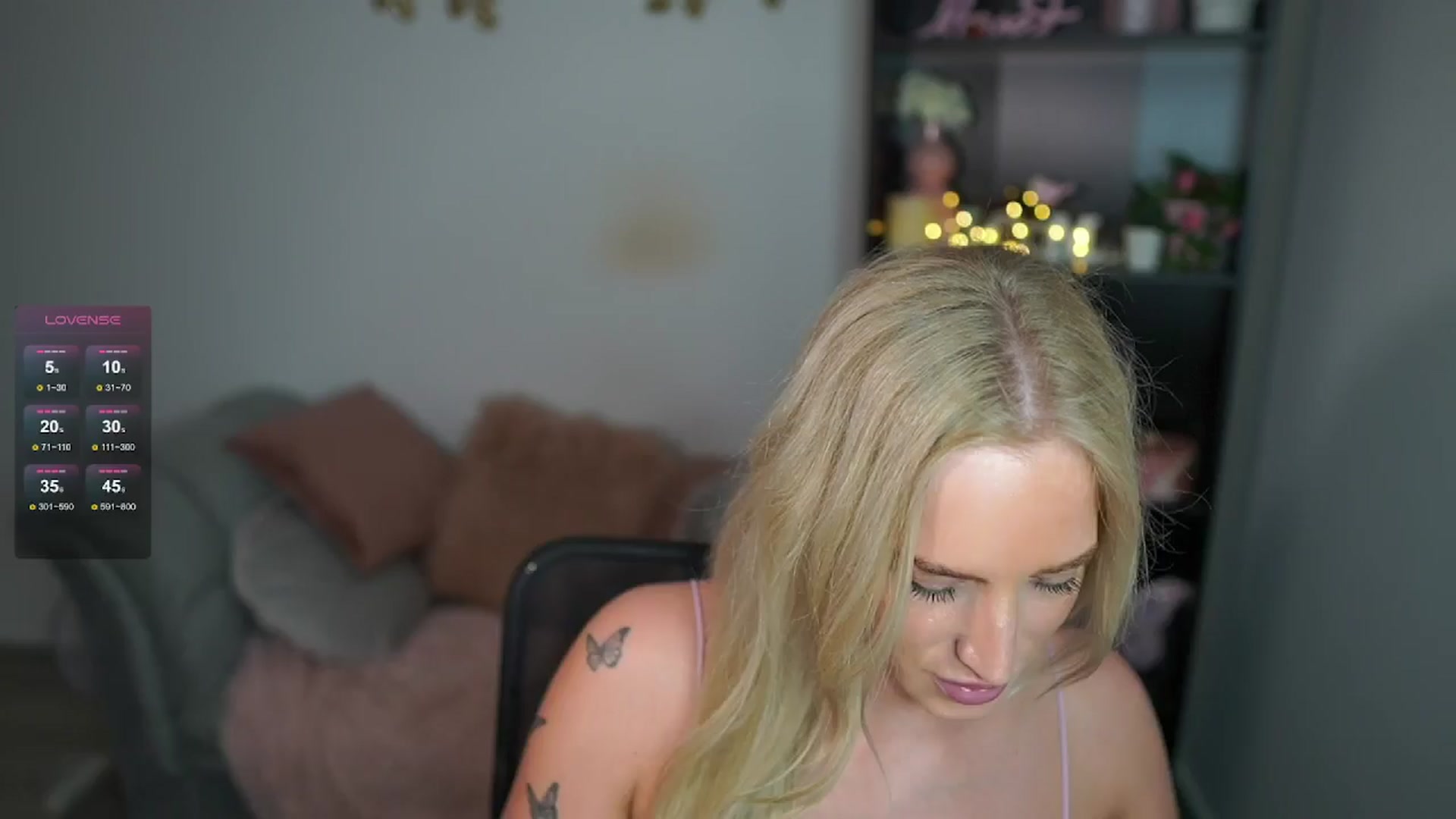 Gallery image thumbnail from NicoletteShea's myfreecams stream on, 05/30/2024, 16:12 image 12 of 20