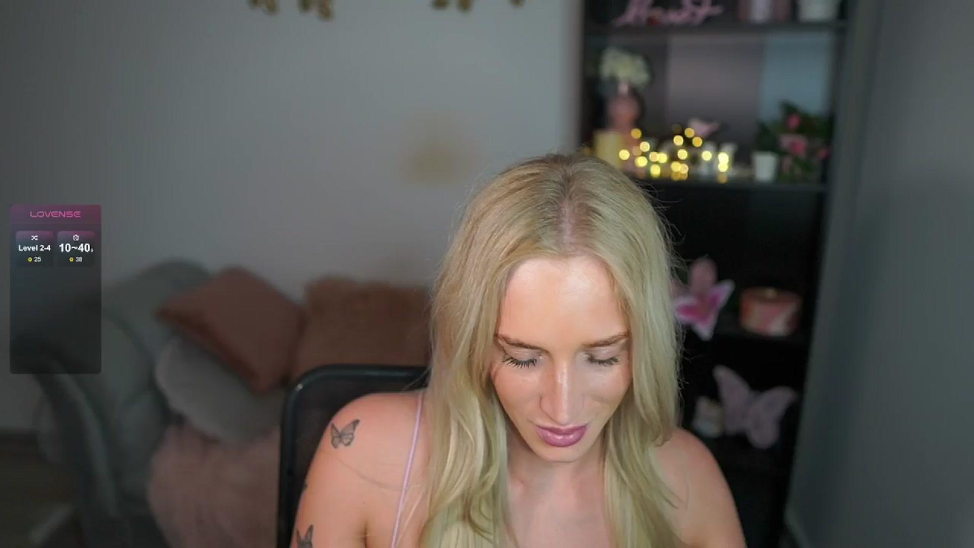 Gallery image thumbnail from NicoletteShea's myfreecams stream on, 05/30/2024, 16:12 image 19 of 20