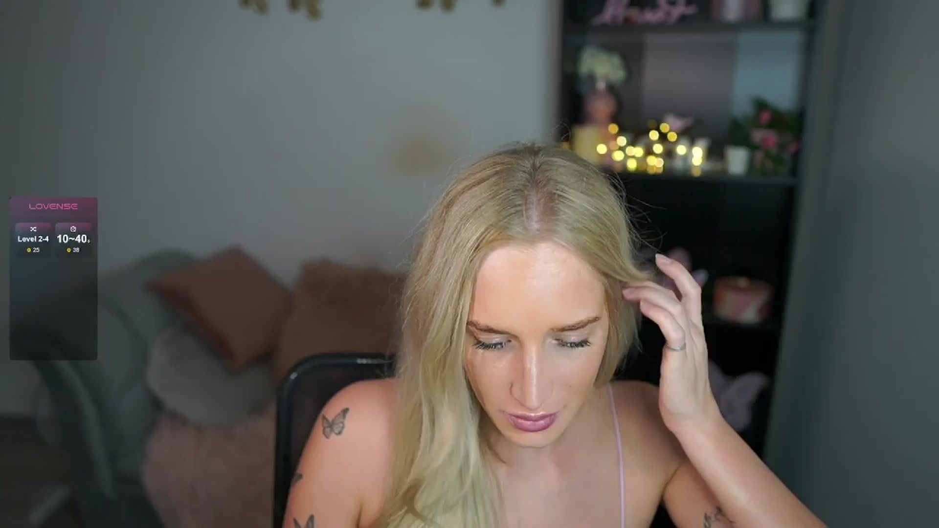 Gallery image thumbnail from NicoletteShea's myfreecams stream on, 05/30/2024, 16:12 image 6 of 20