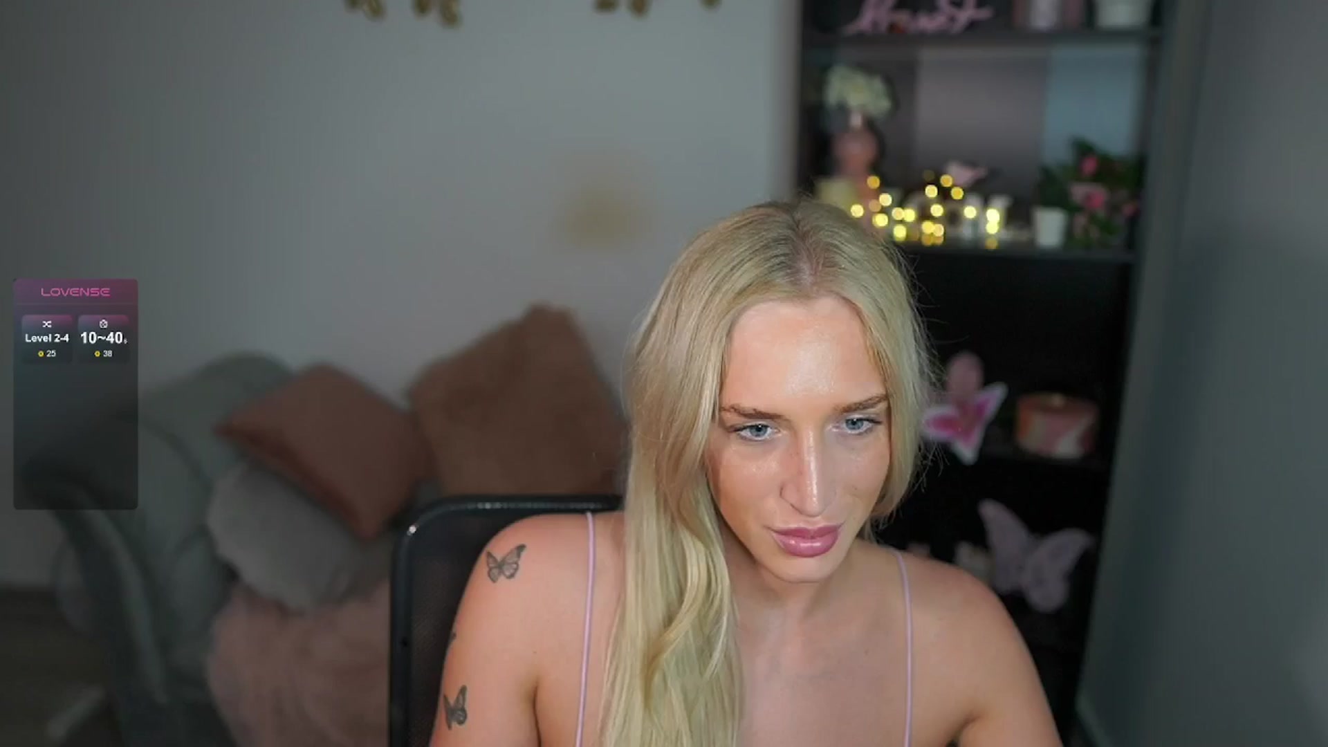 Gallery image thumbnail from NicoletteShea's myfreecams stream on, 05/30/2024, 17:07 image 17 of 20