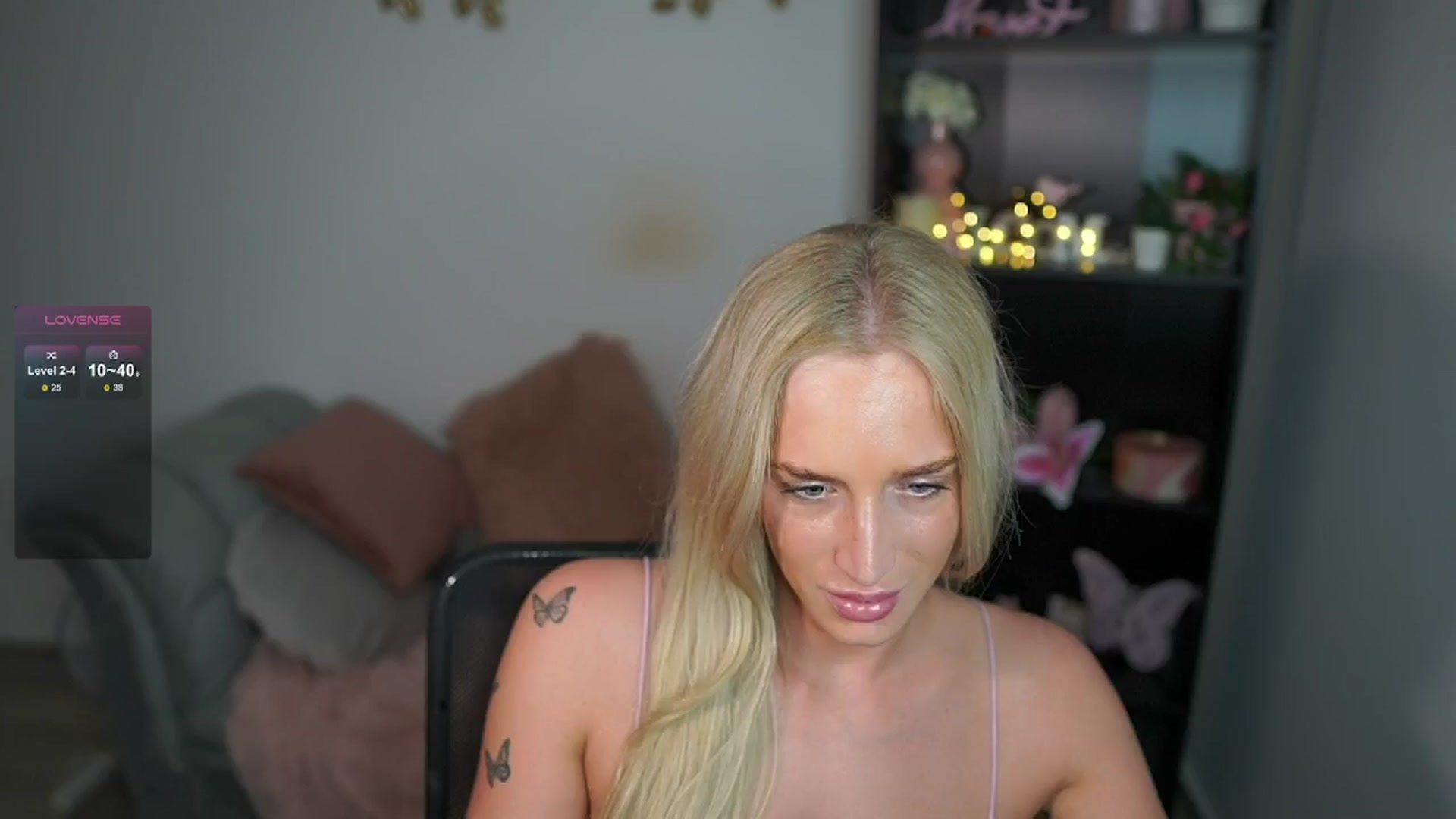 Gallery image thumbnail from NicoletteShea's myfreecams stream on, 05/30/2024, 17:07 image 18 of 20