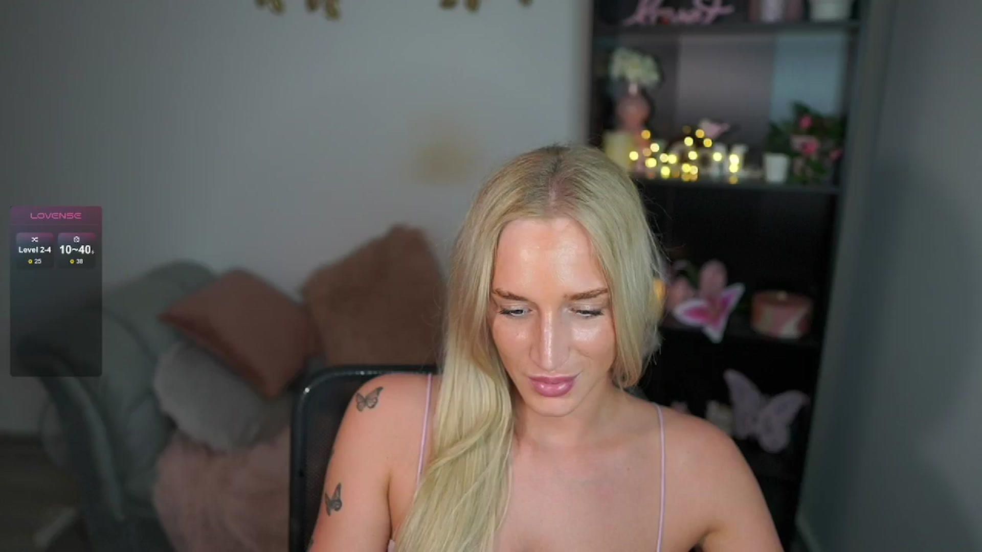 Gallery image thumbnail from NicoletteShea's myfreecams stream on, 05/30/2024, 17:07 image 19 of 20