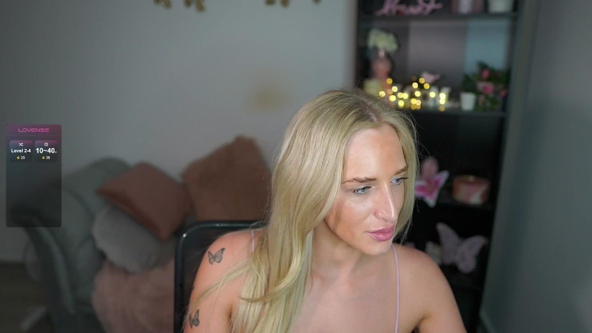 Gallery image thumbnail from NicoletteShea's myfreecams stream on, 05/30/2024, 17:07 image 13 of 20