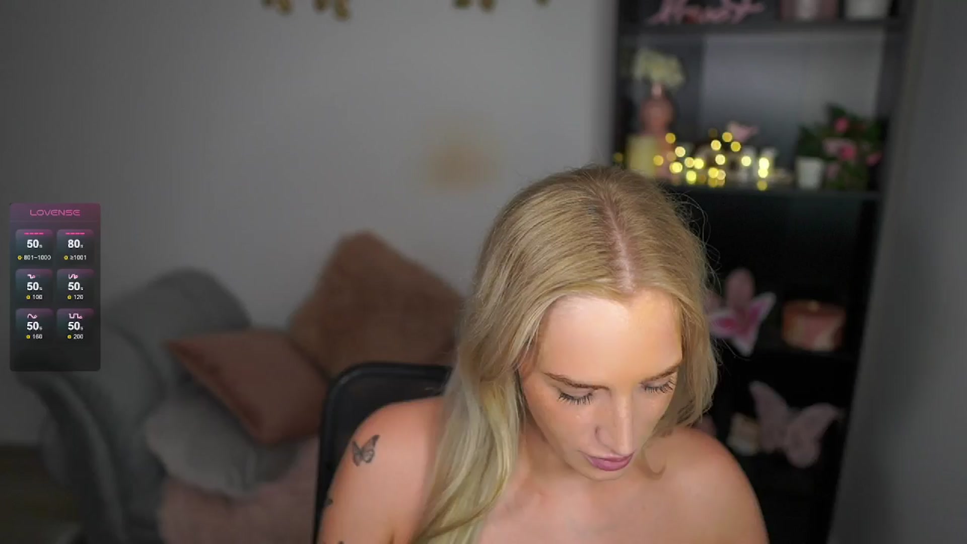 Gallery image thumbnail from NicoletteShea's myfreecams stream on, 05/31/2024, 10:22 image 19 of 20