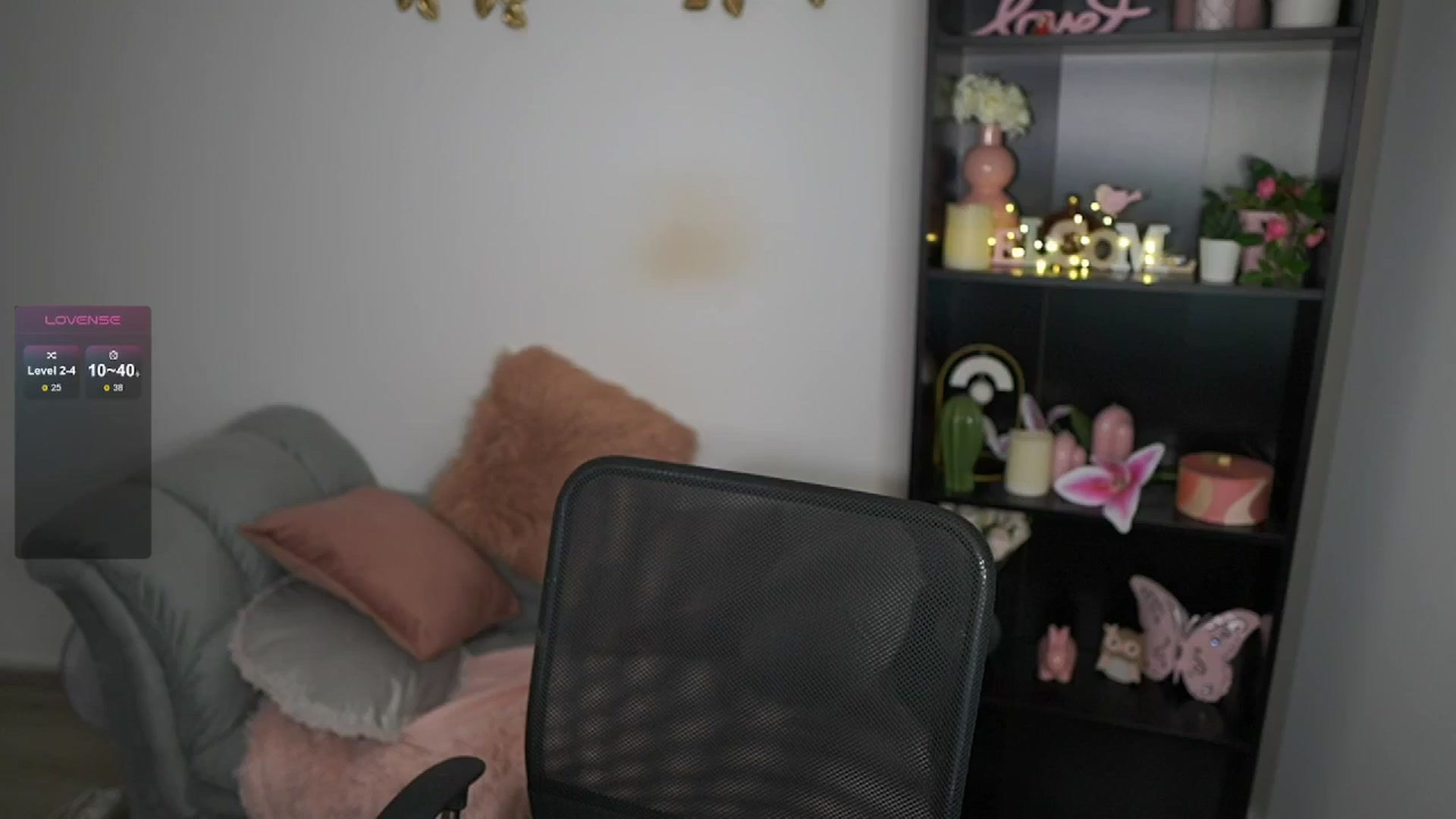 Gallery image thumbnail from NicoletteShea's myfreecams stream on, 05/31/2024, 10:22 image 10 of 20
