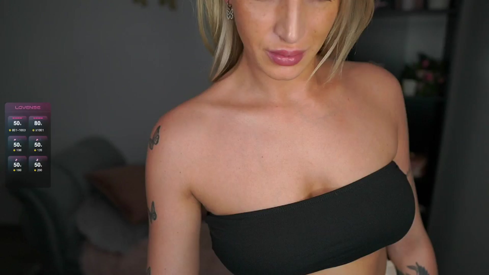 Gallery image thumbnail from NicoletteShea's myfreecams stream on, 05/31/2024, 10:22 image 5 of 20