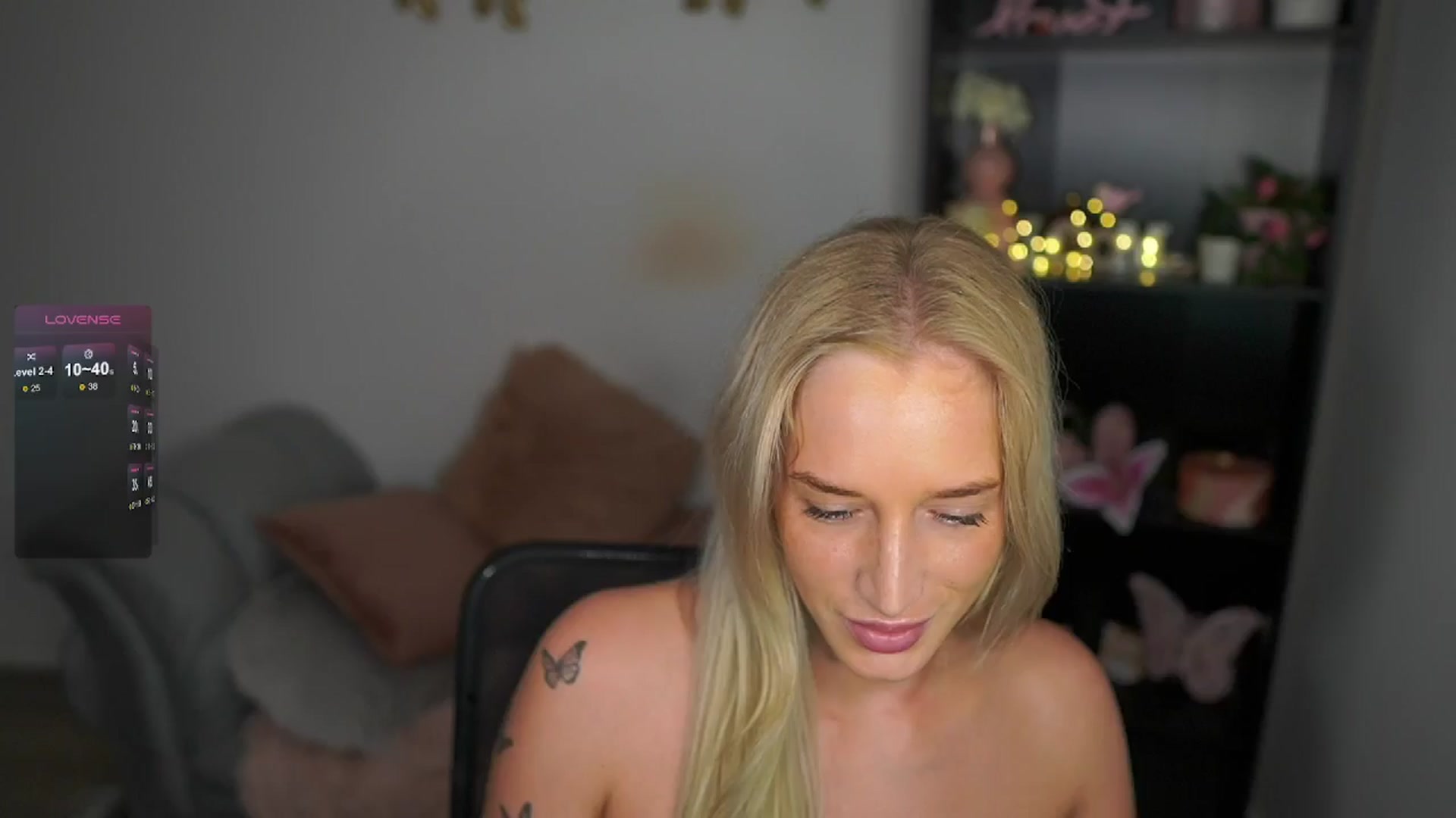 Gallery image thumbnail from NicoletteShea's myfreecams stream on, 05/31/2024, 10:22 image 2 of 20