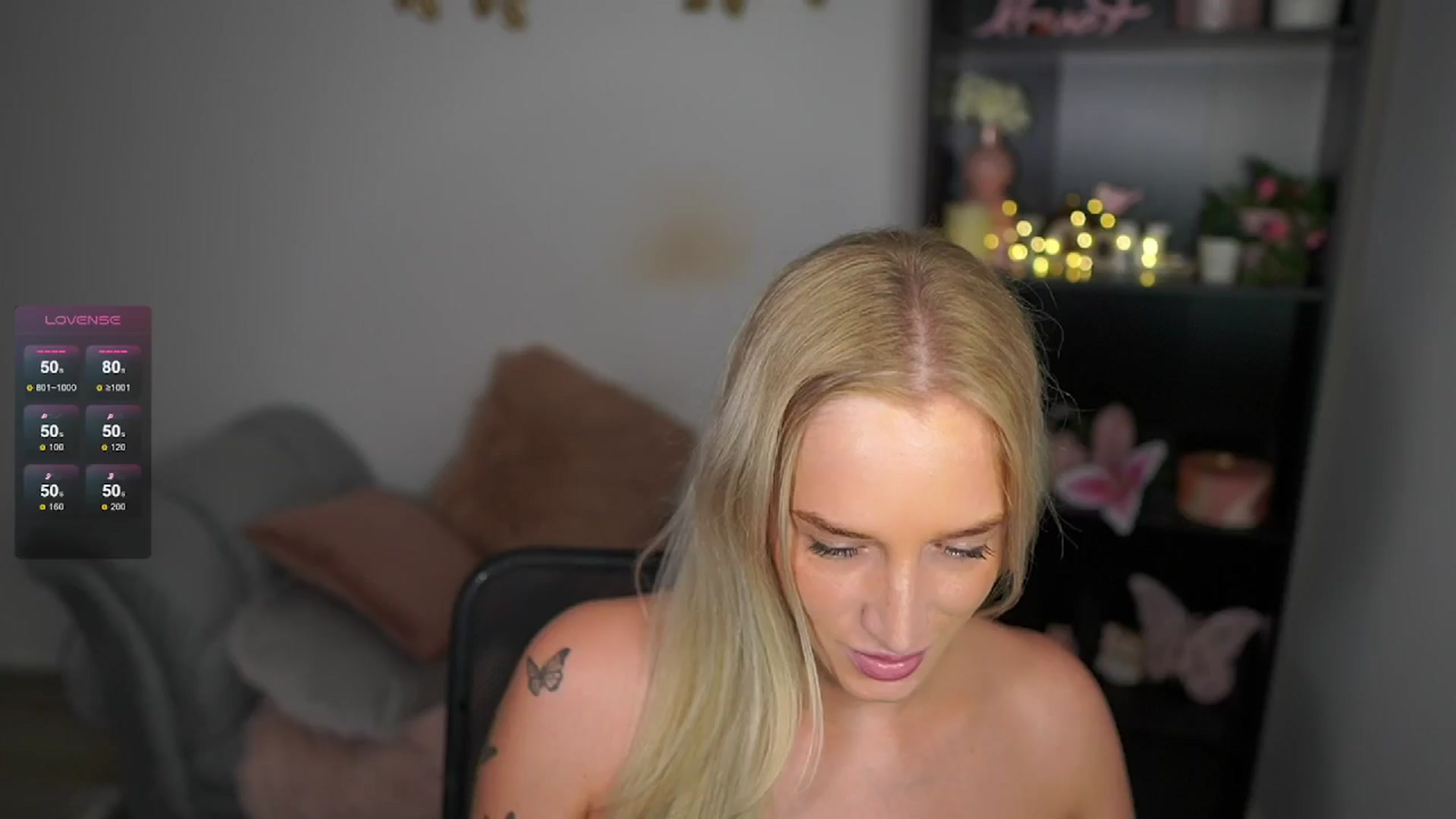 Gallery image thumbnail from NicoletteShea's myfreecams stream on, 05/31/2024, 10:22 image 11 of 20