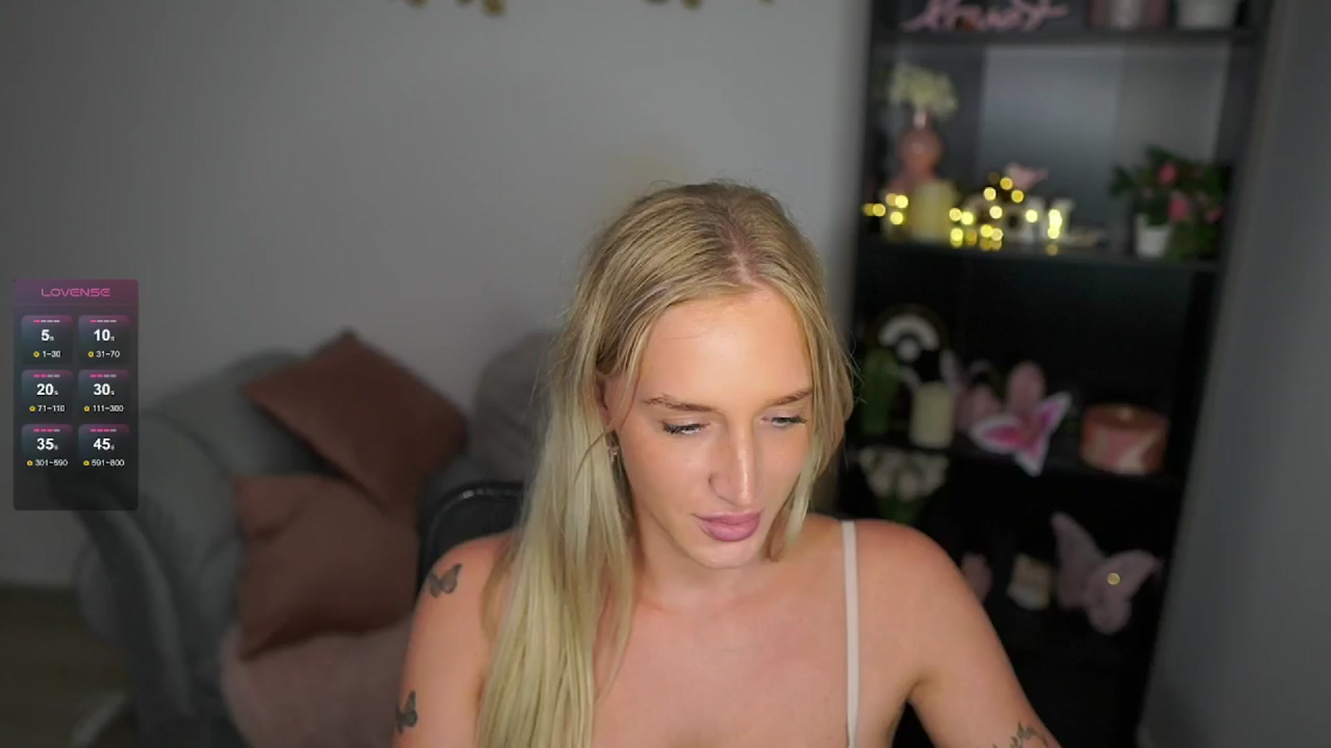 Gallery image thumbnail from NicoletteShea's myfreecams stream on, 06/03/2024, 12:55 image 15 of 20