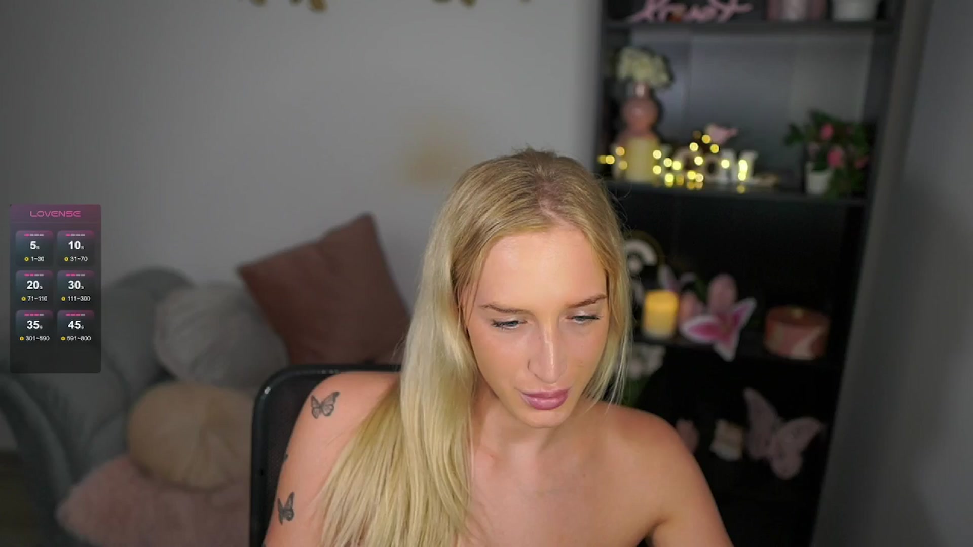 Gallery image thumbnail from NicoletteShea's myfreecams stream on, 06/05/2024, 11:24 image 10 of 20