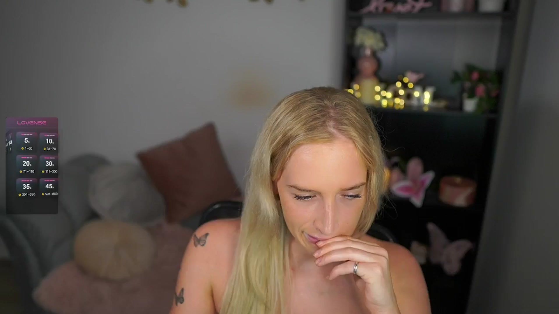 Gallery image thumbnail from NicoletteShea's myfreecams stream on, 06/05/2024, 11:24 image 7 of 20