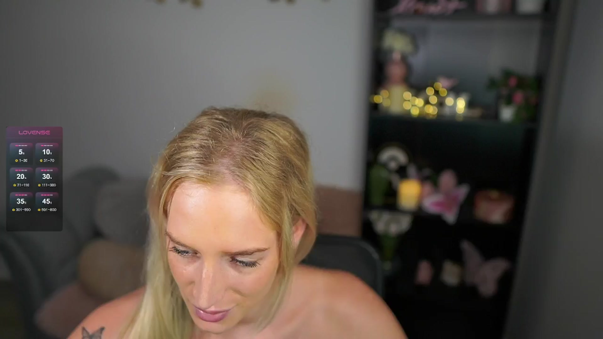 Gallery image thumbnail from NicoletteShea's myfreecams stream on, 06/05/2024, 11:24 image 14 of 20