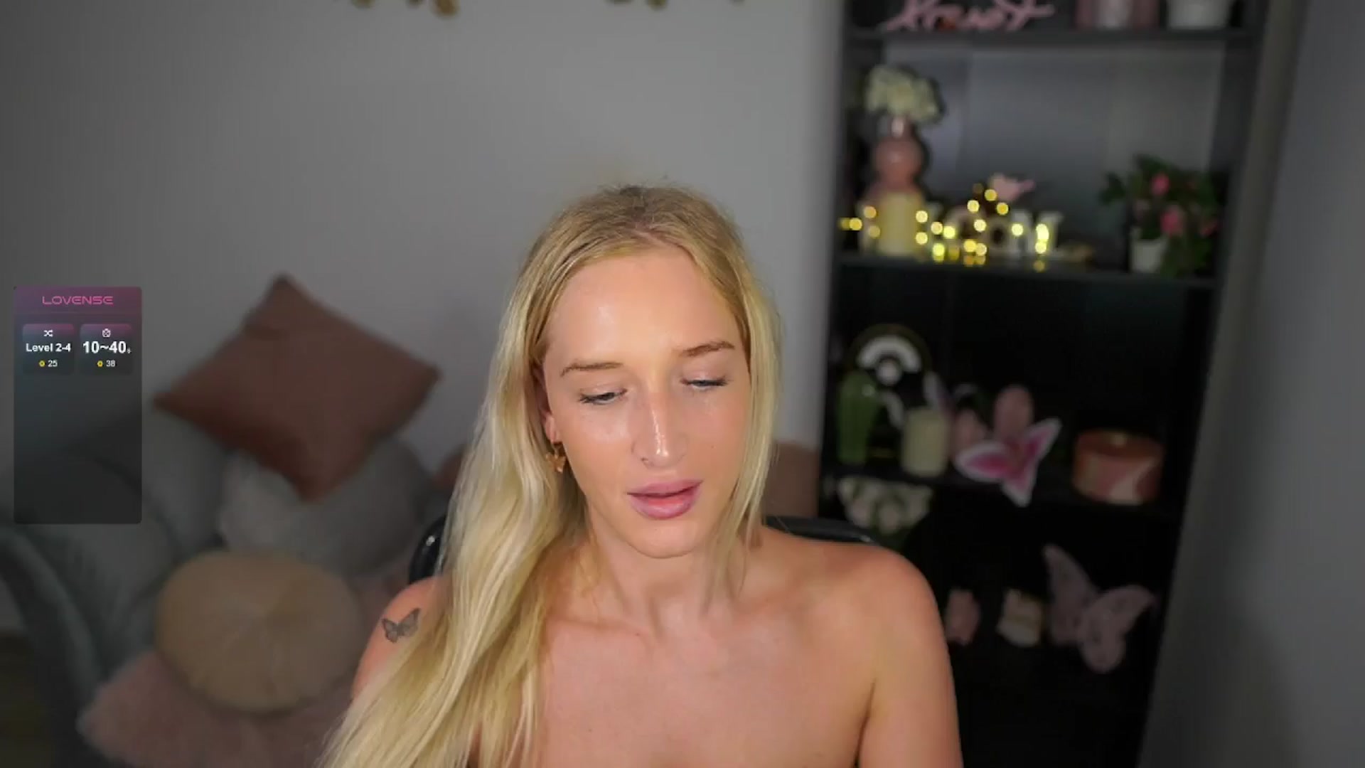 Gallery image thumbnail from NicoletteShea's myfreecams stream on, 06/05/2024, 12:01 image 20 of 20