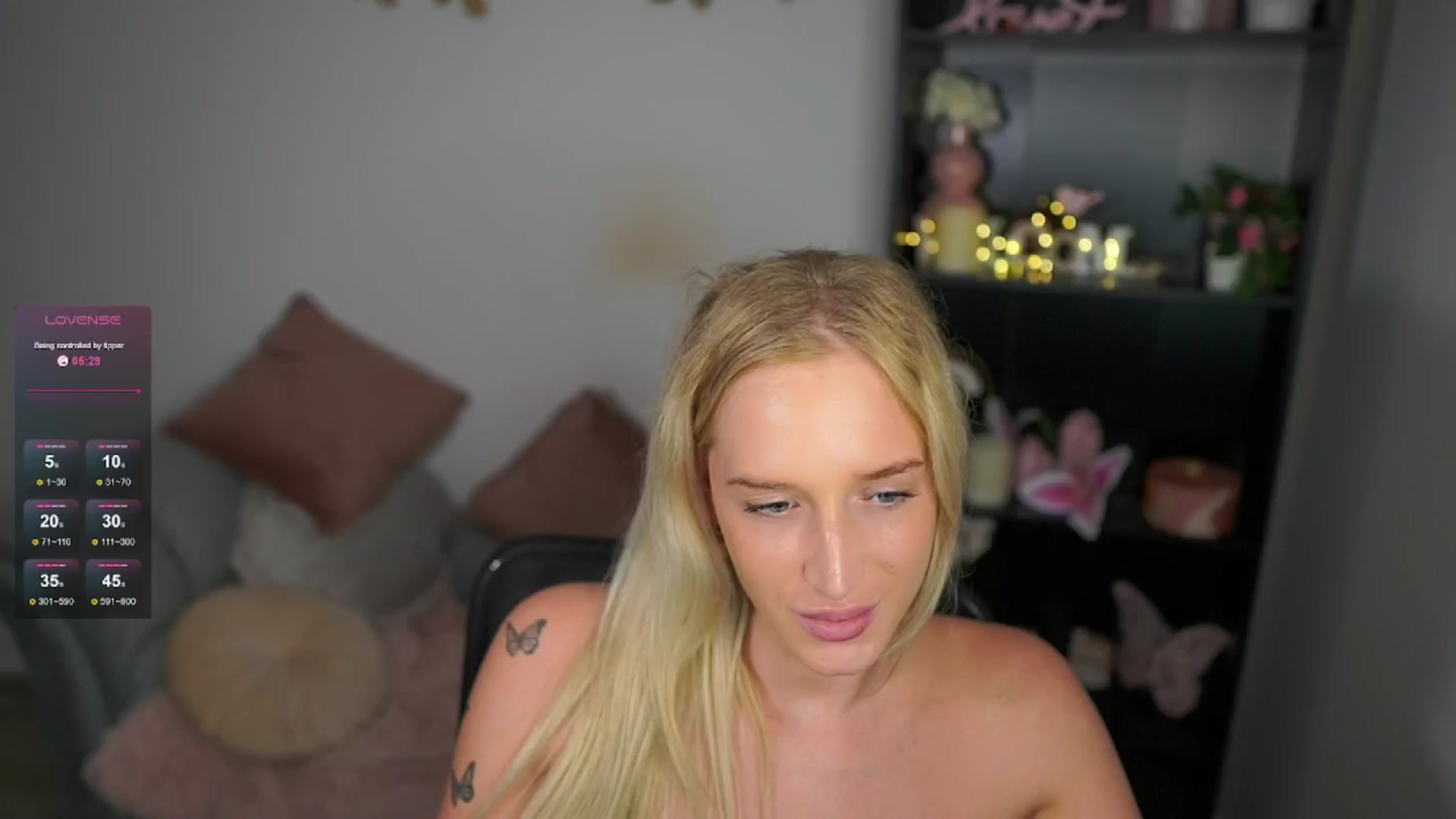 Gallery image thumbnail from NicoletteShea's myfreecams stream on, 06/05/2024, 12:01 image 12 of 20