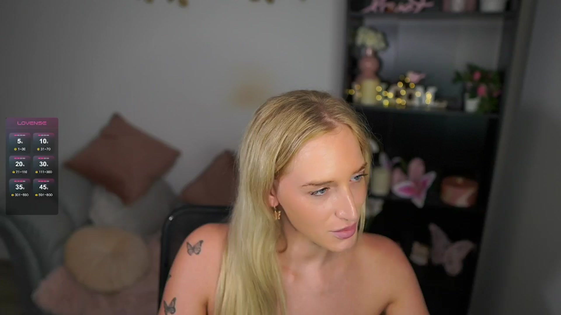 Gallery image thumbnail from NicoletteShea's myfreecams stream on, 06/05/2024, 12:57 image 7 of 20