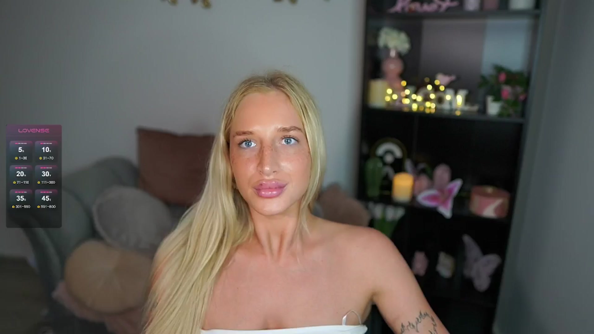 Gallery image thumbnail from NicoletteShea's myfreecams stream on, 06/12/2024, 19:24 image 15 of 20