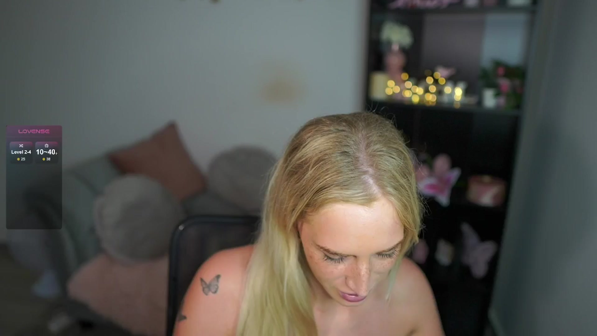 Gallery image thumbnail from NicoletteShea's myfreecams stream on, 06/13/2024, 16:36 image 2 of 20