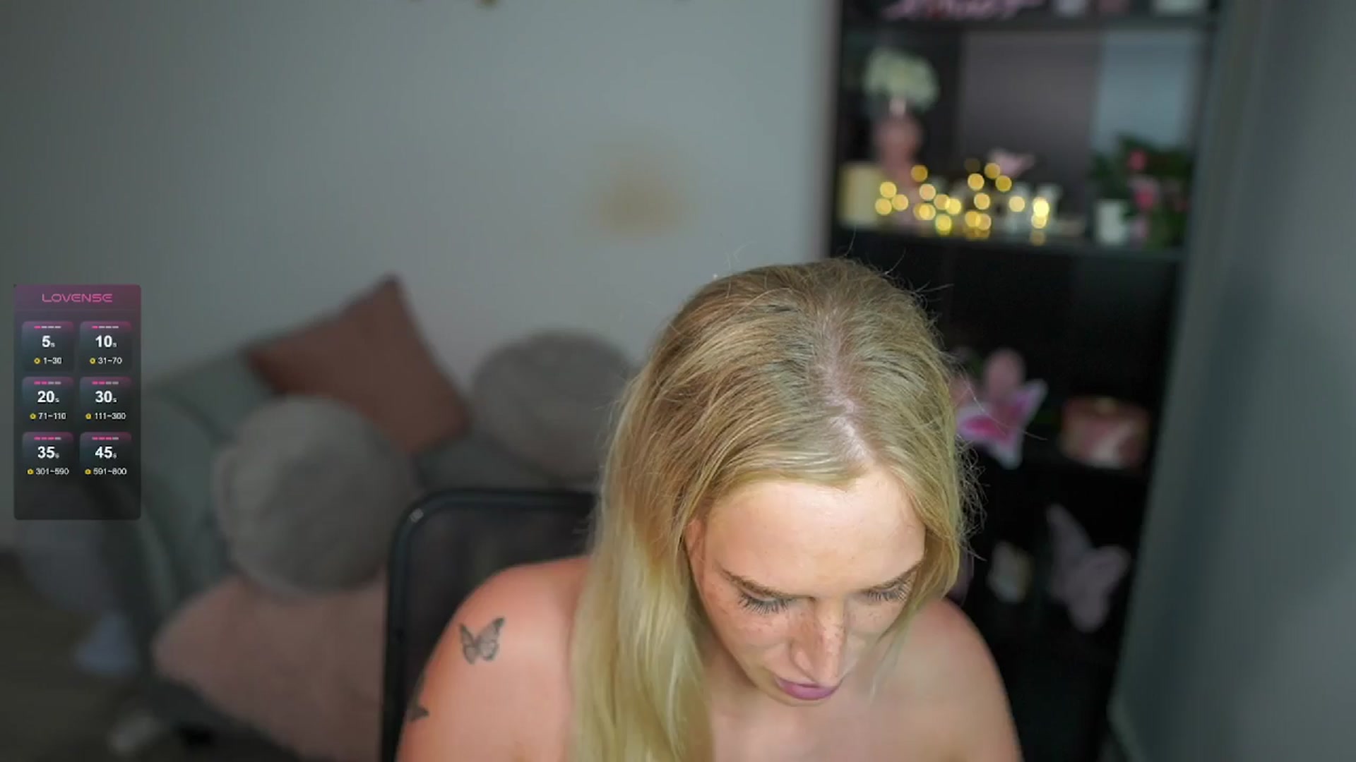Gallery image thumbnail from NicoletteShea's myfreecams stream on, 06/13/2024, 16:36 image 16 of 20