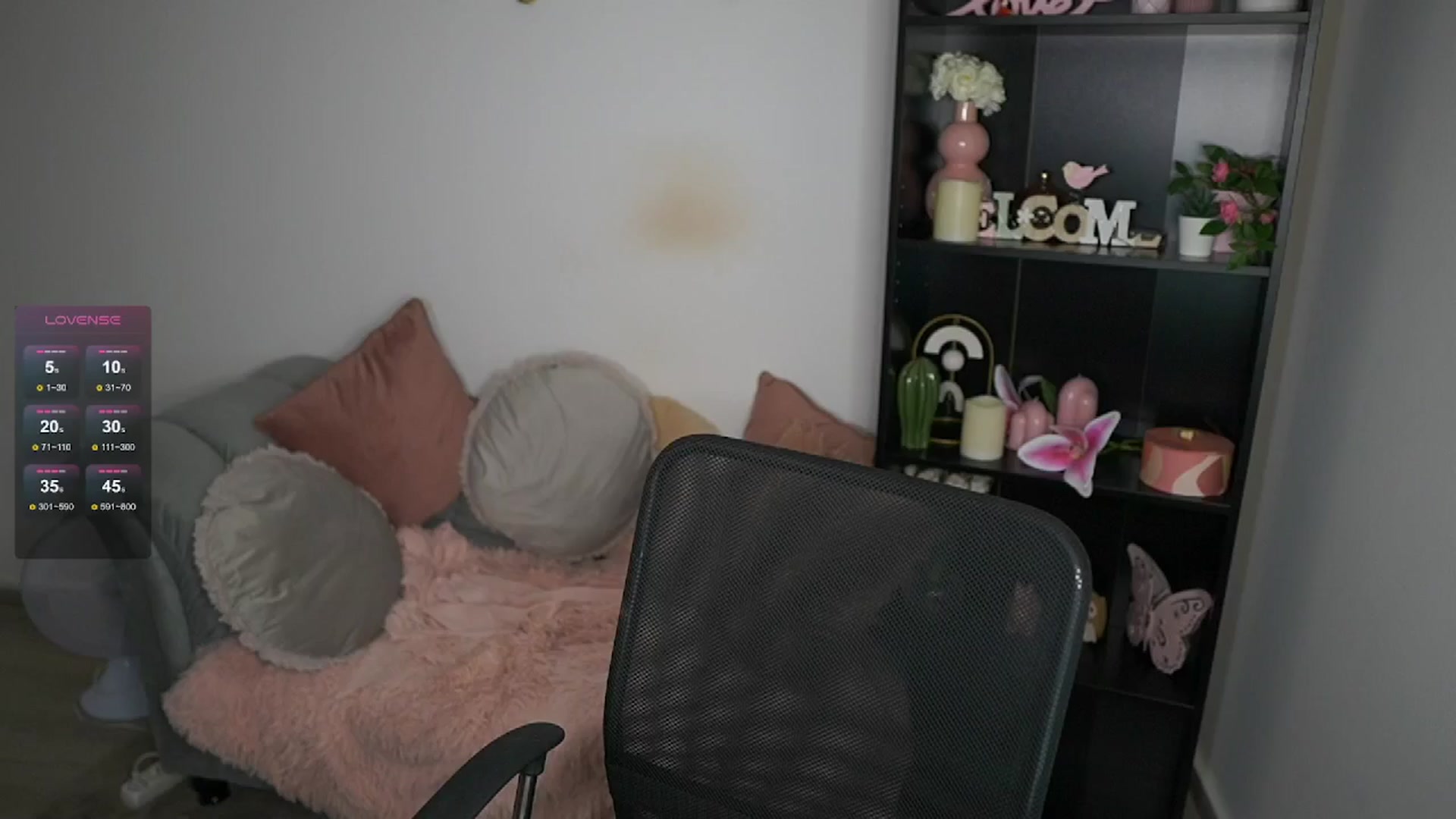 Gallery image thumbnail from NicoletteShea's myfreecams stream on, 06/14/2024, 15:34 image 5 of 20
