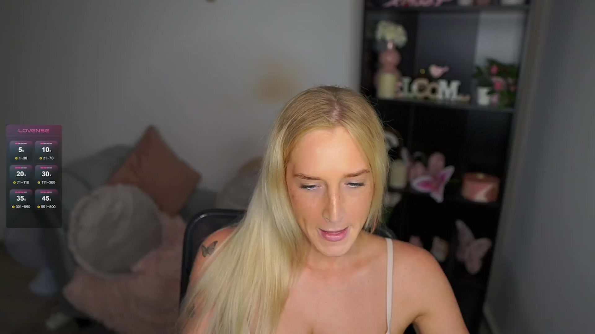 Gallery image thumbnail from NicoletteShea's myfreecams stream on, 06/14/2024, 18:05 image 19 of 20