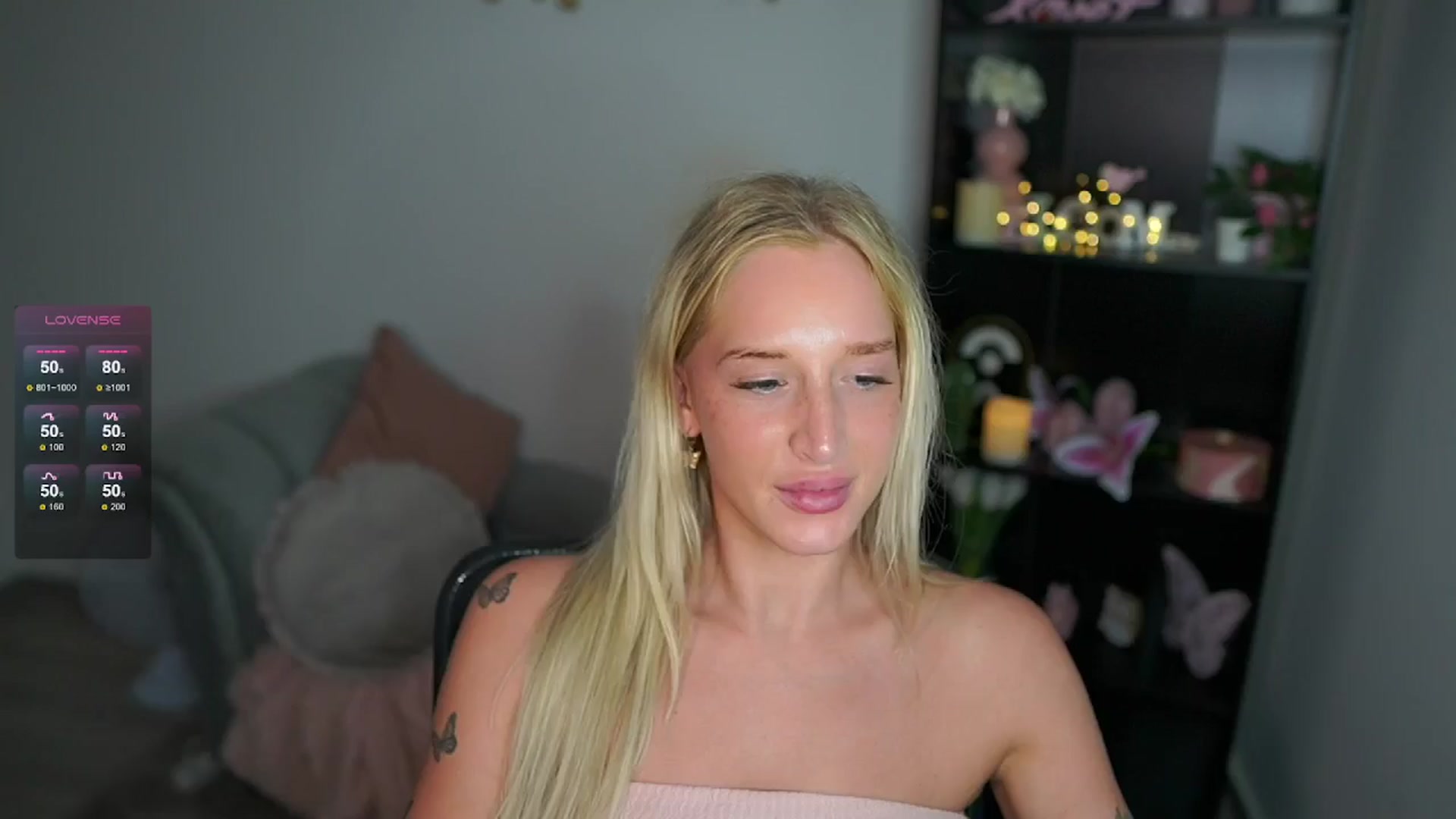 Gallery image thumbnail from NicoletteShea's myfreecams stream on, 06/16/2024, 23:01 image 19 of 20
