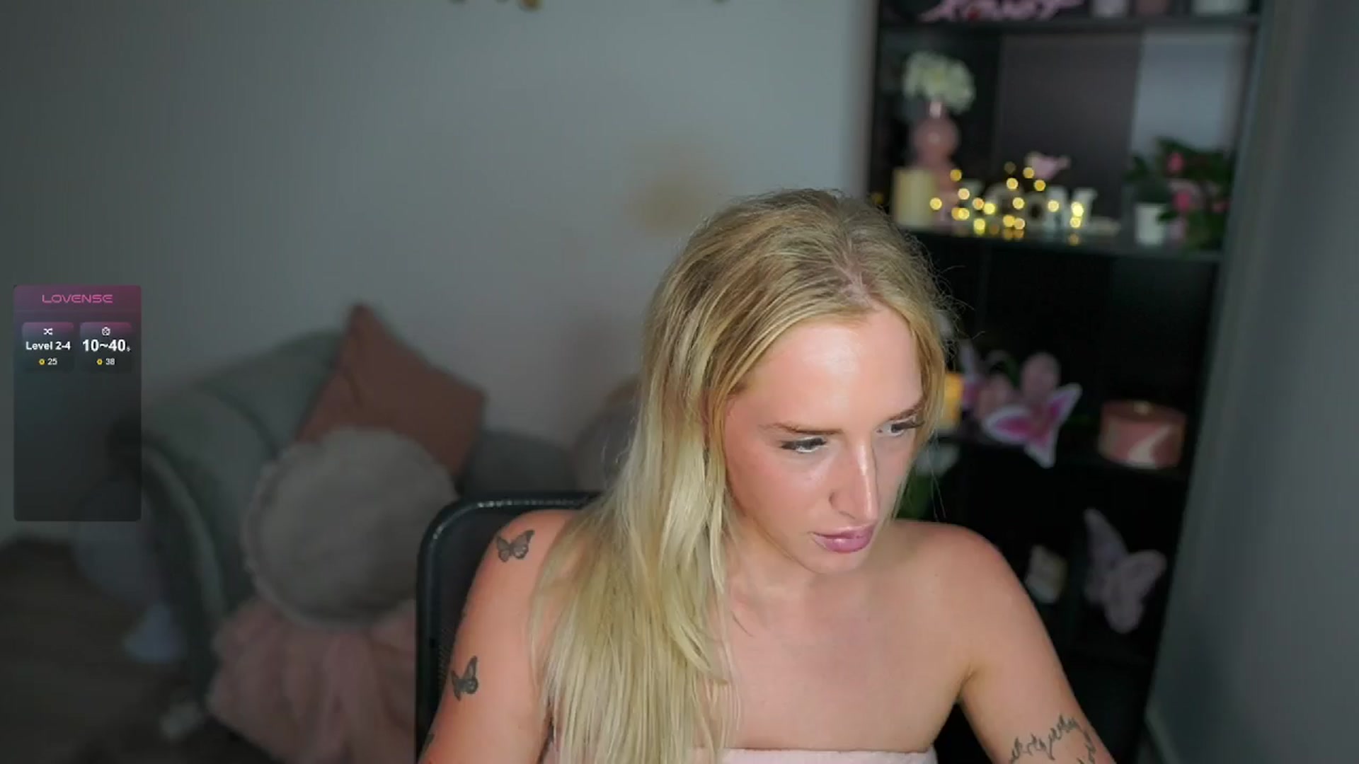 Gallery image thumbnail from NicoletteShea's myfreecams stream on, 06/16/2024, 23:01 image 9 of 20