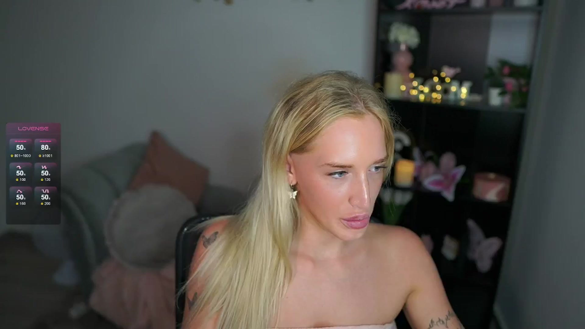 Gallery image thumbnail from NicoletteShea's myfreecams stream on, 06/16/2024, 23:01 image 6 of 20