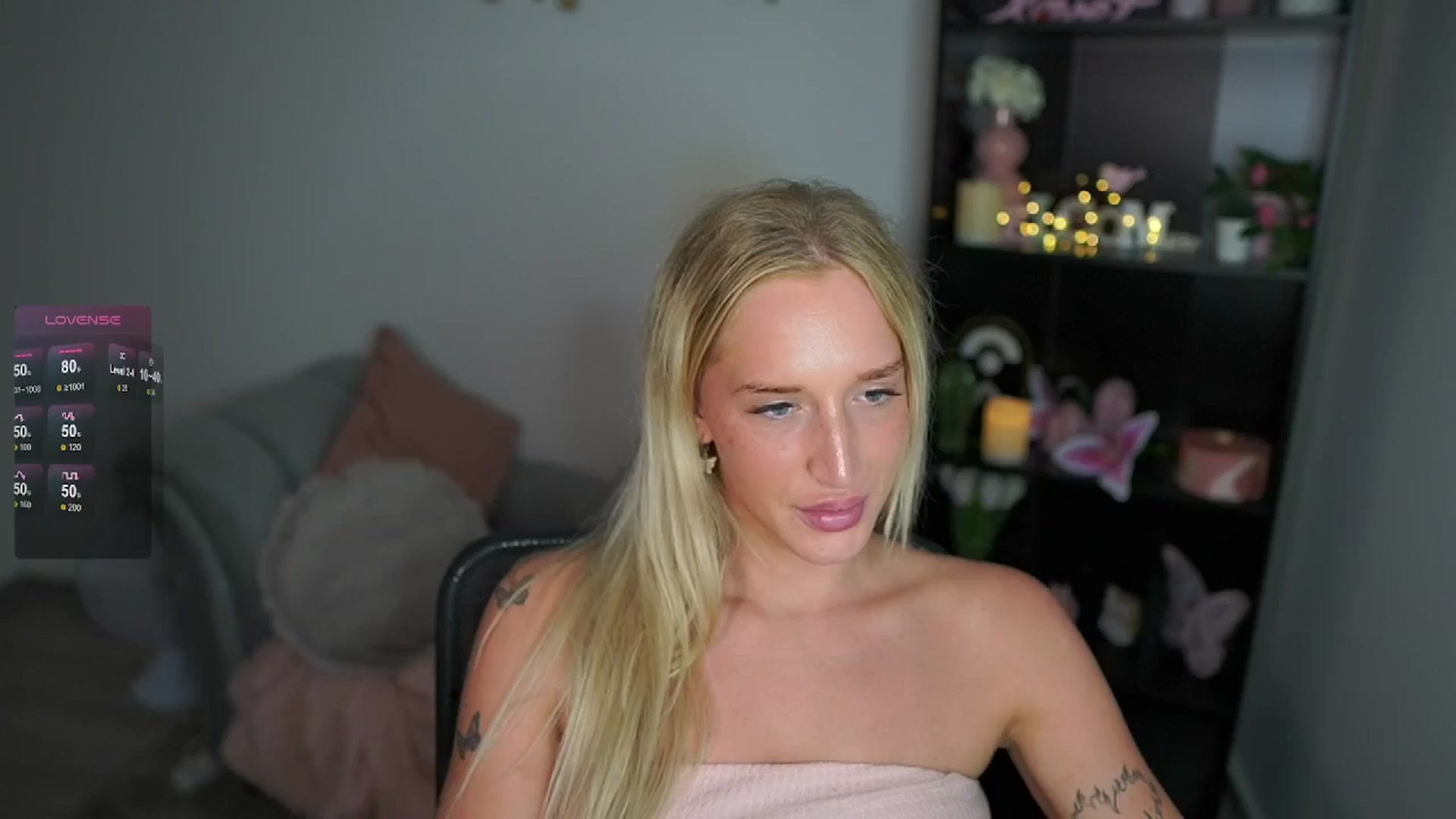 Gallery image thumbnail from NicoletteShea's myfreecams stream on, 06/16/2024, 23:01 image 11 of 20