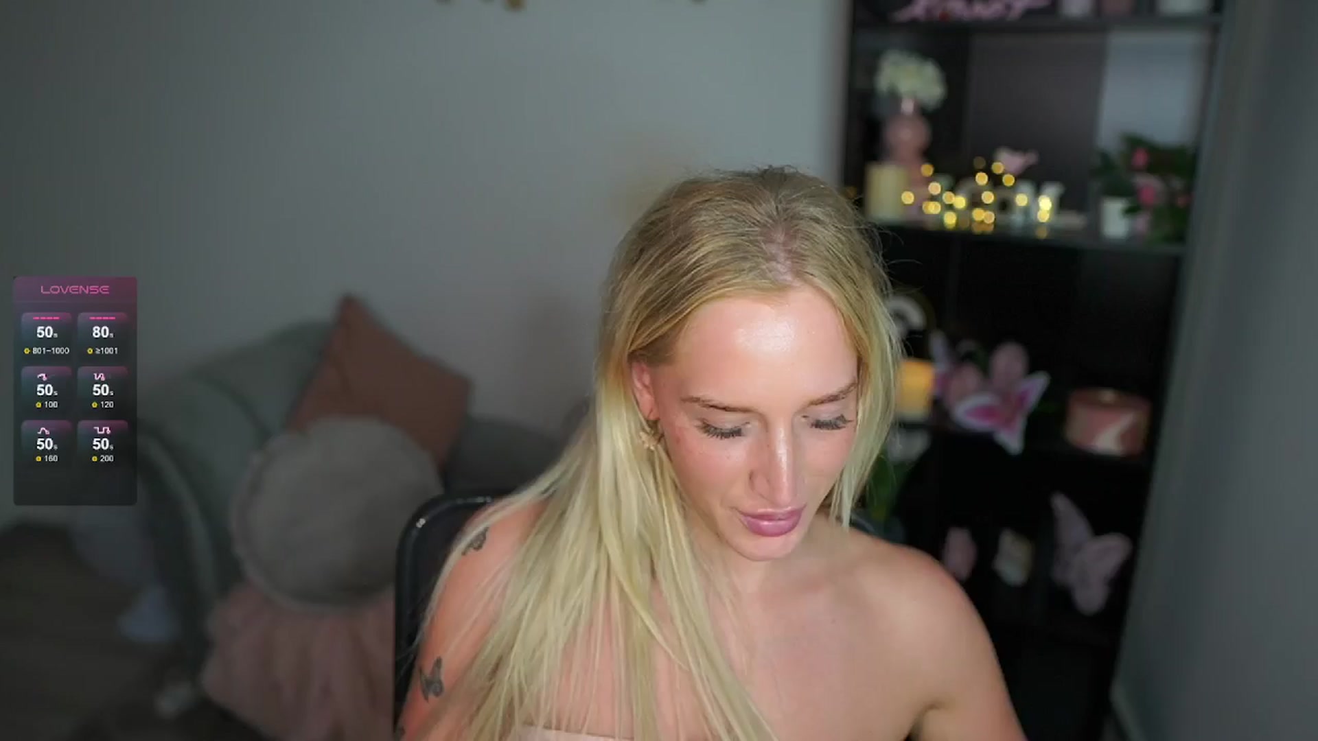 Gallery image thumbnail from NicoletteShea's myfreecams stream on, 06/16/2024, 23:01 image 18 of 20