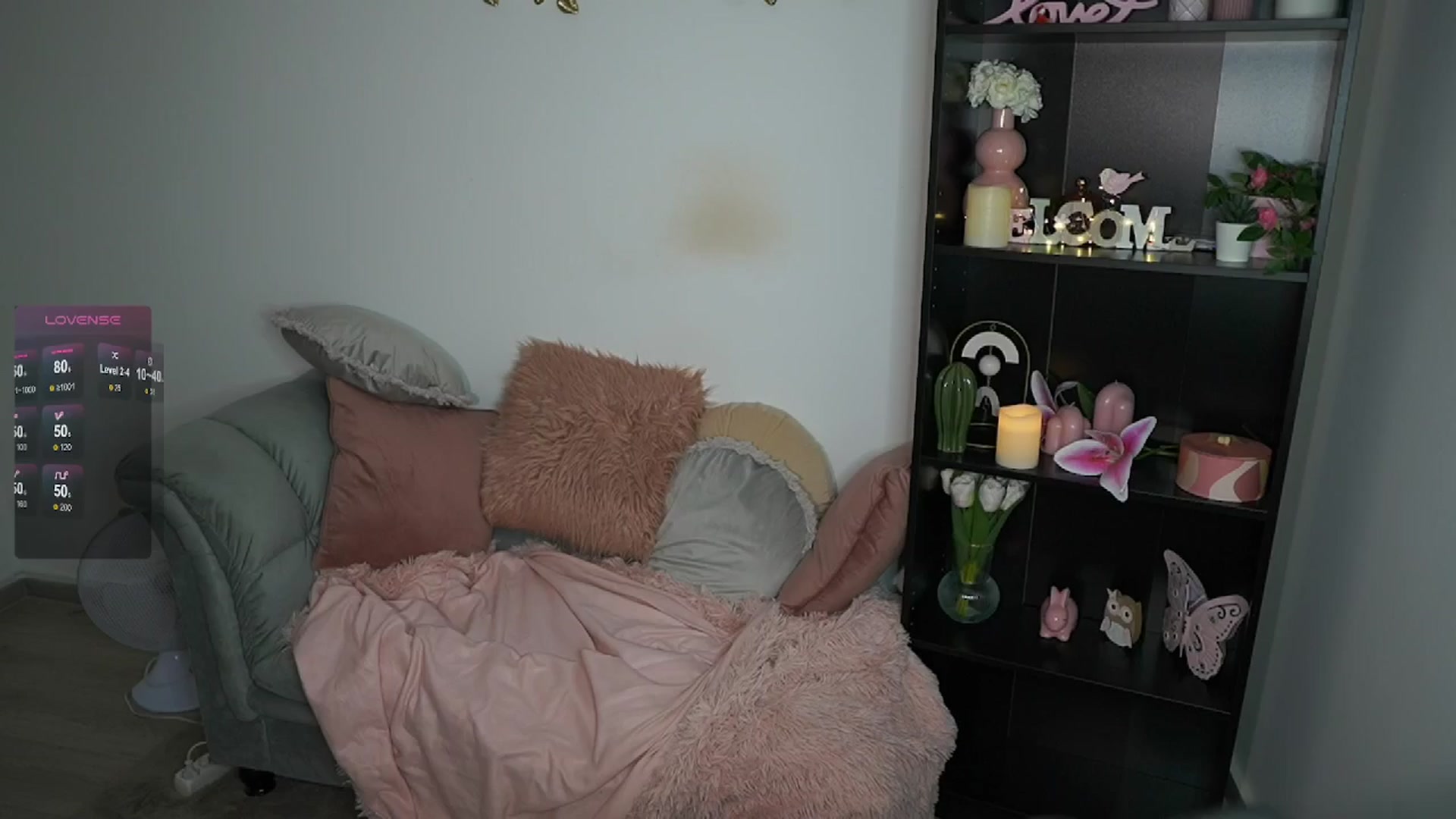 Gallery image thumbnail from NicoletteShea's myfreecams stream on, 06/17/2024, 16:19 image 3 of 20