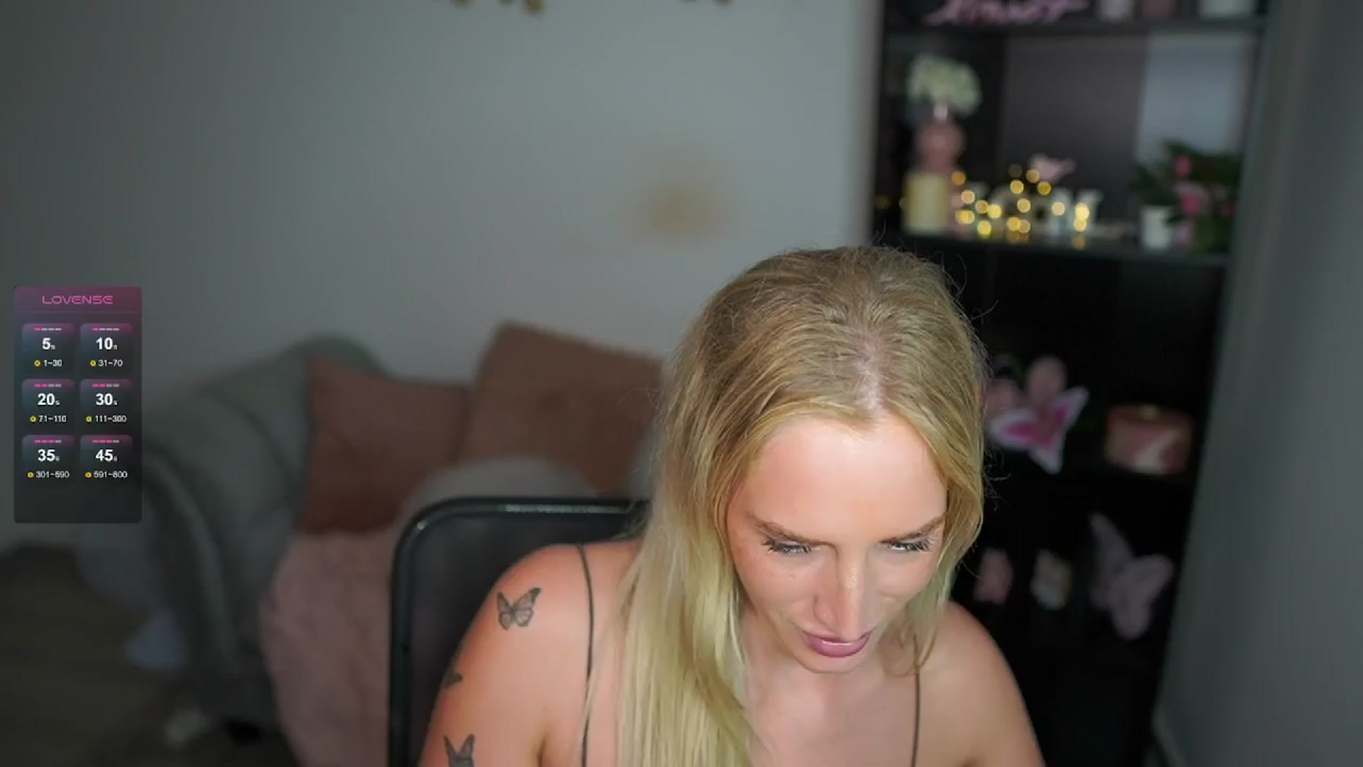 Gallery image thumbnail from NicoletteShea's myfreecams stream on, 06/17/2024, 17:20 image 14 of 20