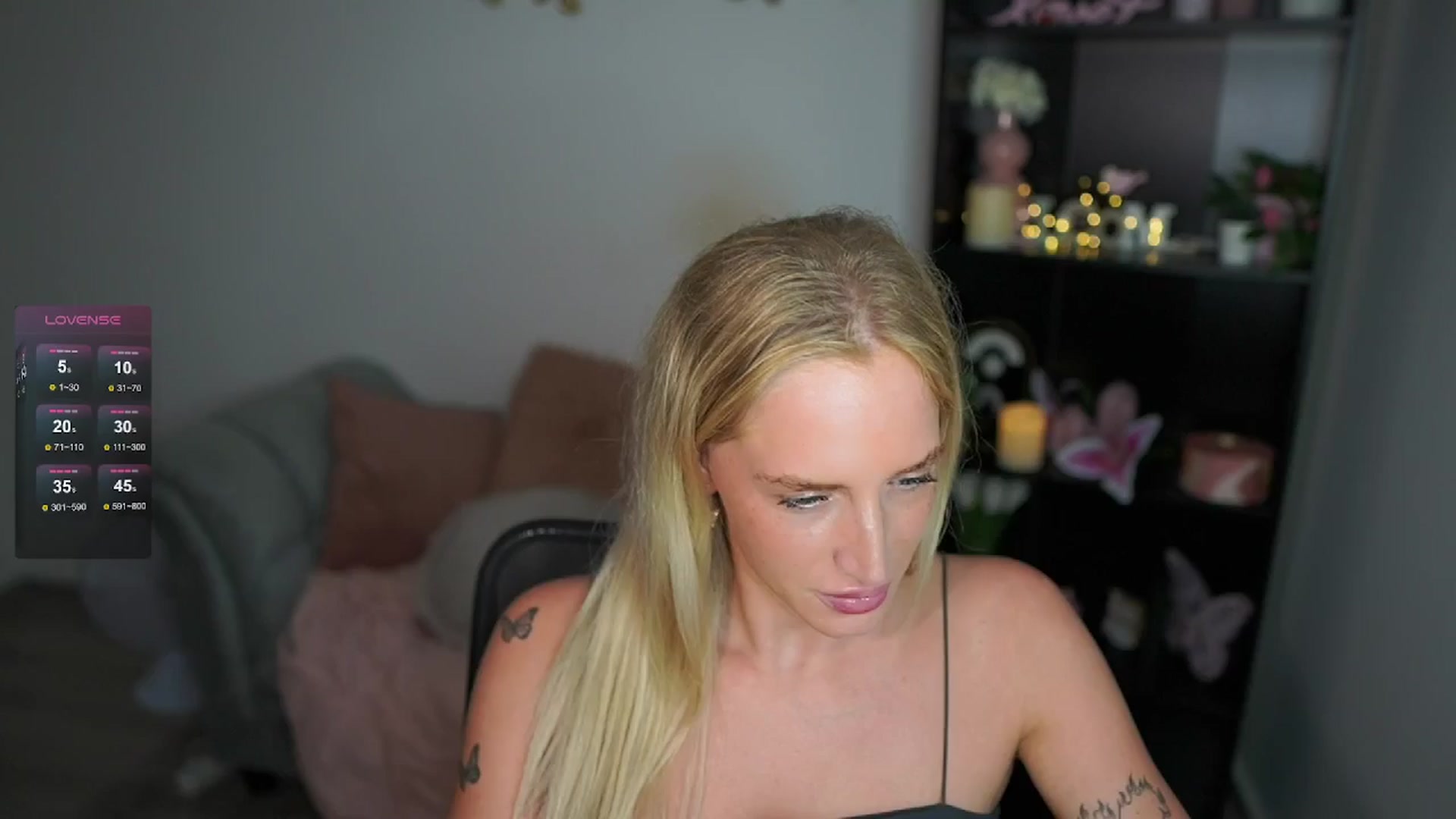 Gallery image thumbnail from NicoletteShea's myfreecams stream on, 06/17/2024, 17:20 image 1 of 20