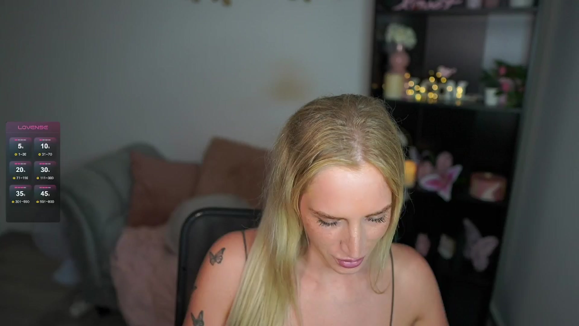 Gallery image thumbnail from NicoletteShea's myfreecams stream on, 06/17/2024, 17:20 image 9 of 20