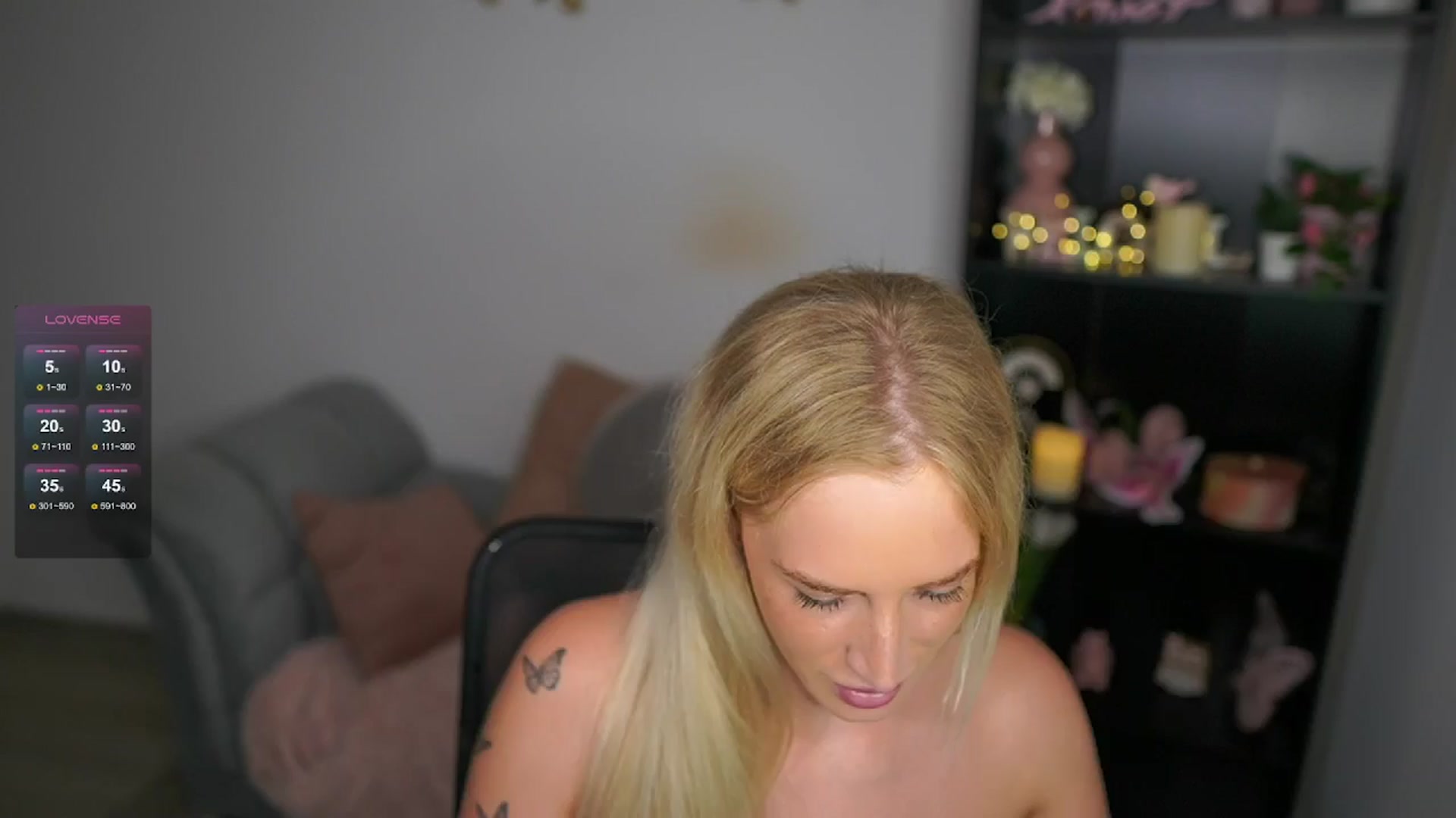 Gallery image thumbnail from NicoletteShea's myfreecams stream on, 06/19/2024, 16:55 image 15 of 20