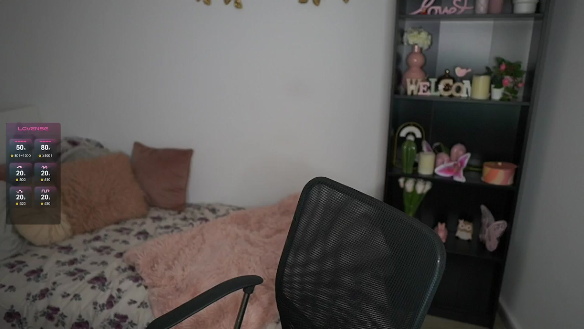 Gallery image thumbnail from NicoletteShea's myfreecams stream on, 06/25/2024, 16:46 image 5 of 20