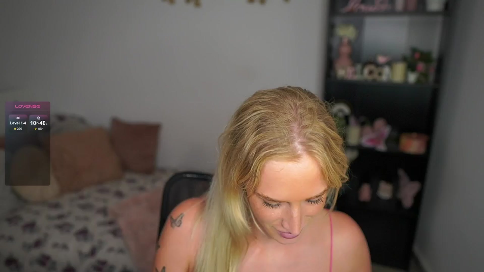 Gallery image thumbnail from NicoletteShea's myfreecams stream on, 06/25/2024, 18:00 image 12 of 20