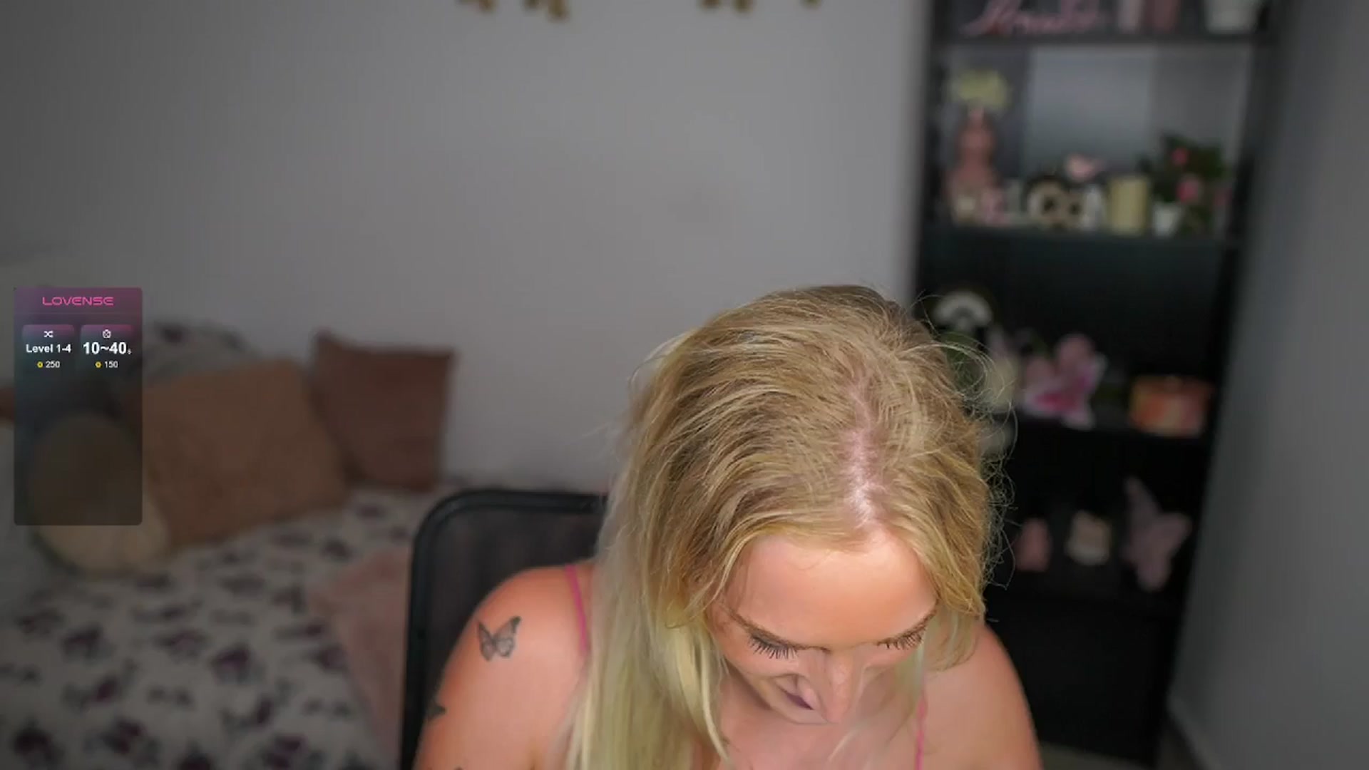 Gallery image thumbnail from NicoletteShea's myfreecams stream on, 06/25/2024, 18:00 image 14 of 20