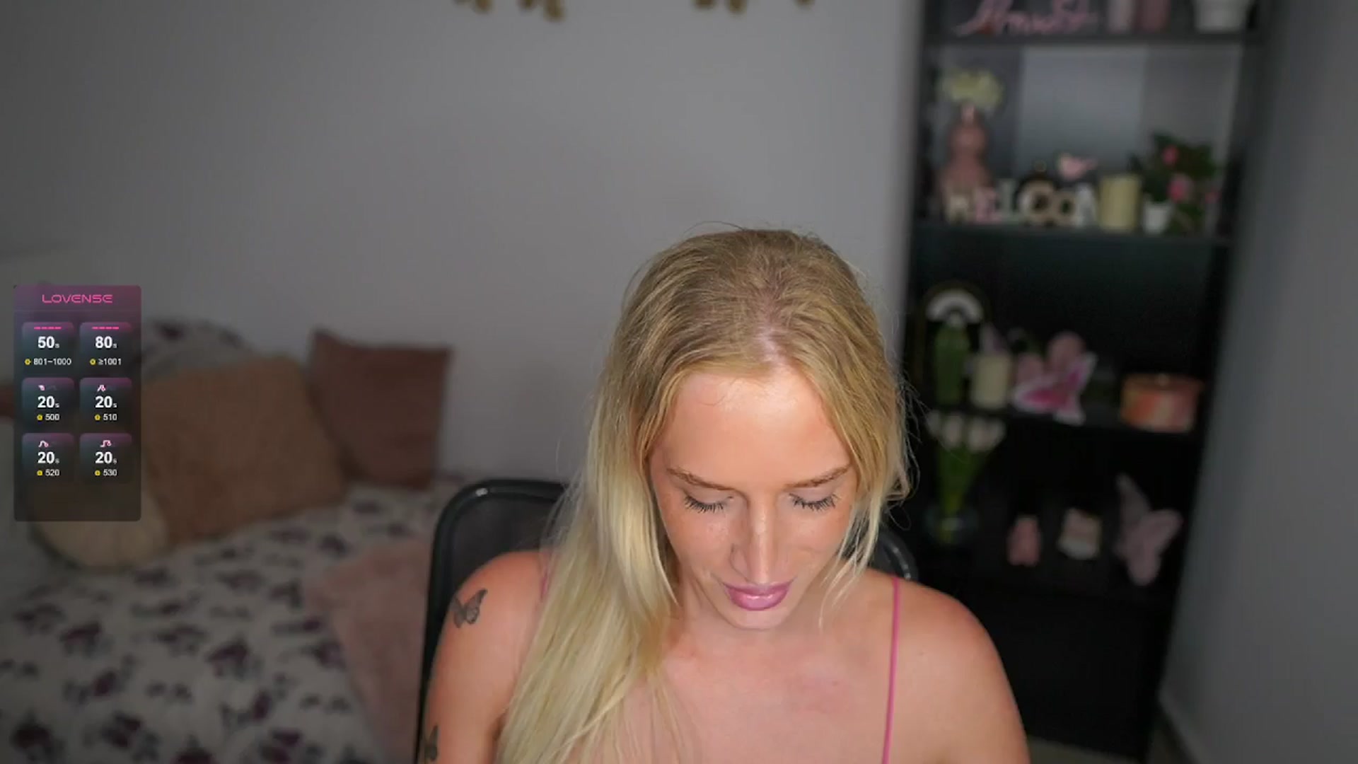 Gallery image thumbnail from NicoletteShea's myfreecams stream on, 06/25/2024, 18:00 image 17 of 20