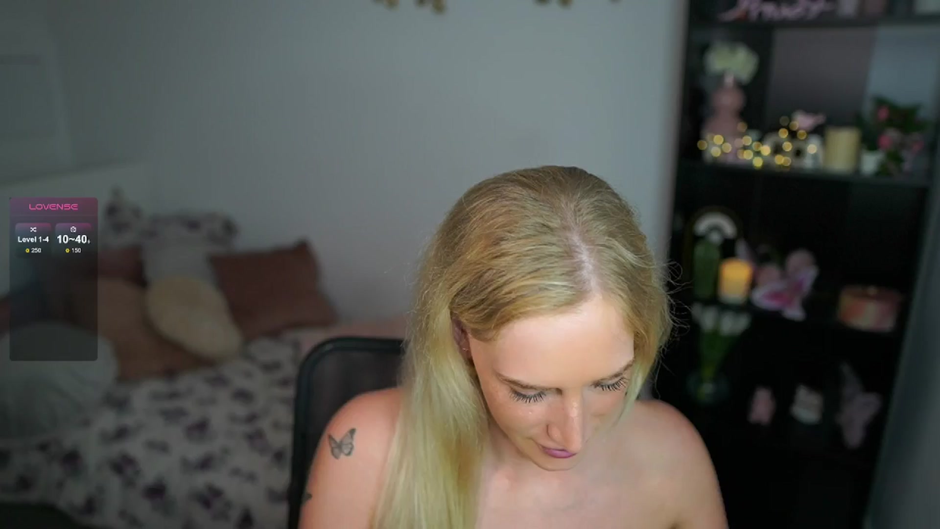 Gallery image thumbnail from NicoletteShea's myfreecams stream on, 06/26/2024, 15:03 image 6 of 20