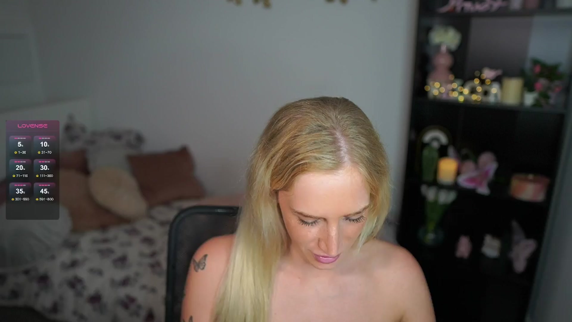 Gallery image thumbnail from NicoletteShea's myfreecams stream on, 06/26/2024, 16:08 image 4 of 20