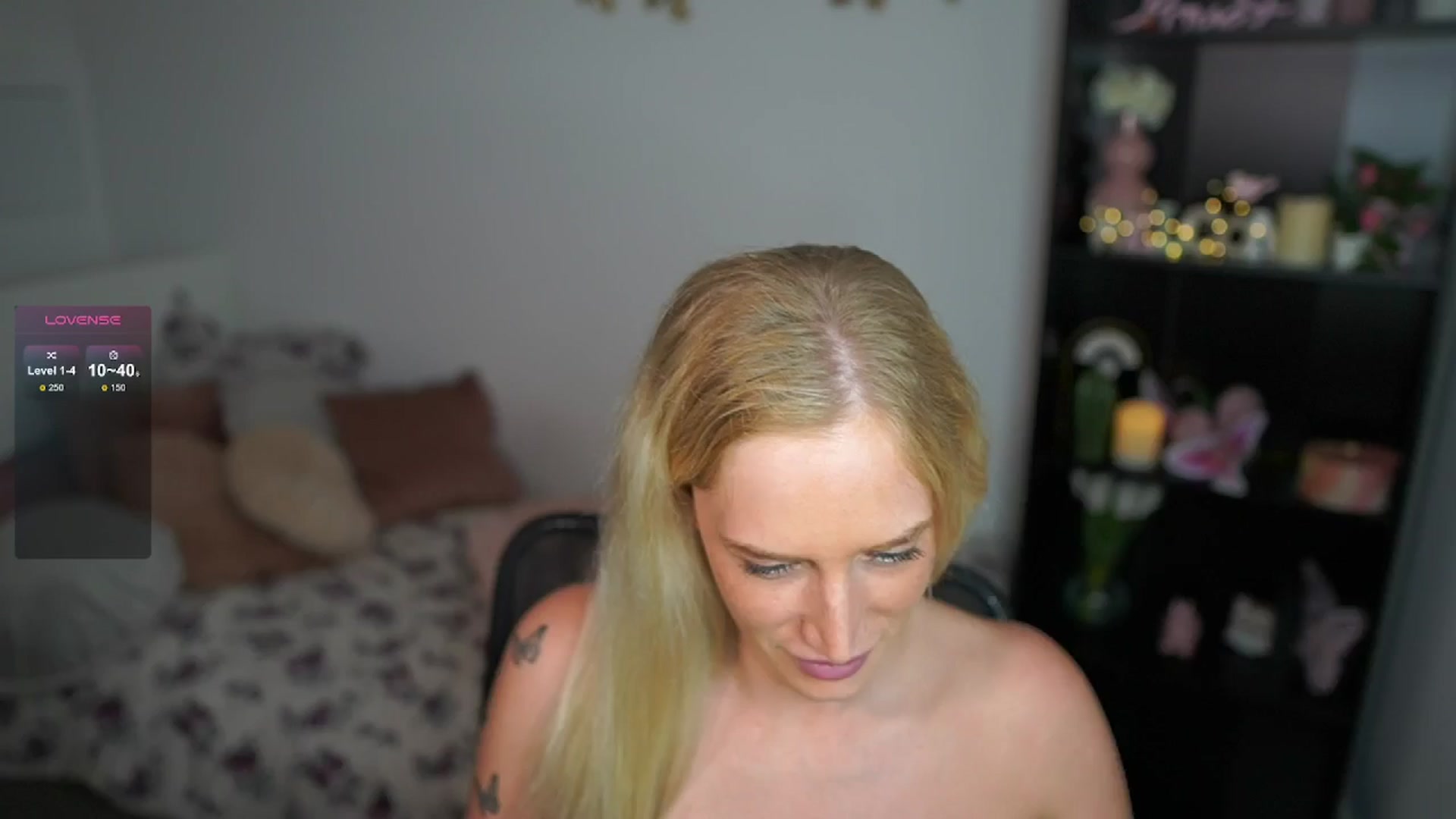Gallery image thumbnail from NicoletteShea's myfreecams stream on, 06/26/2024, 16:08 image 2 of 20