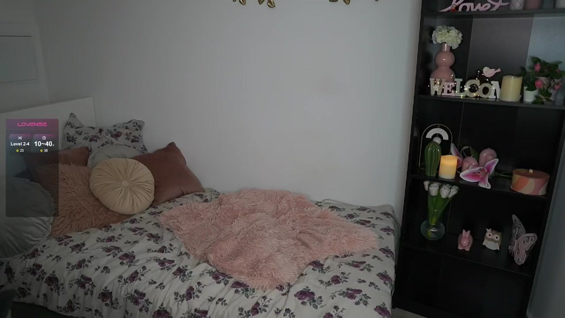 Gallery image thumbnail from NicoletteShea's myfreecams stream on, 07/01/2024, 15:45 image 15 of 20