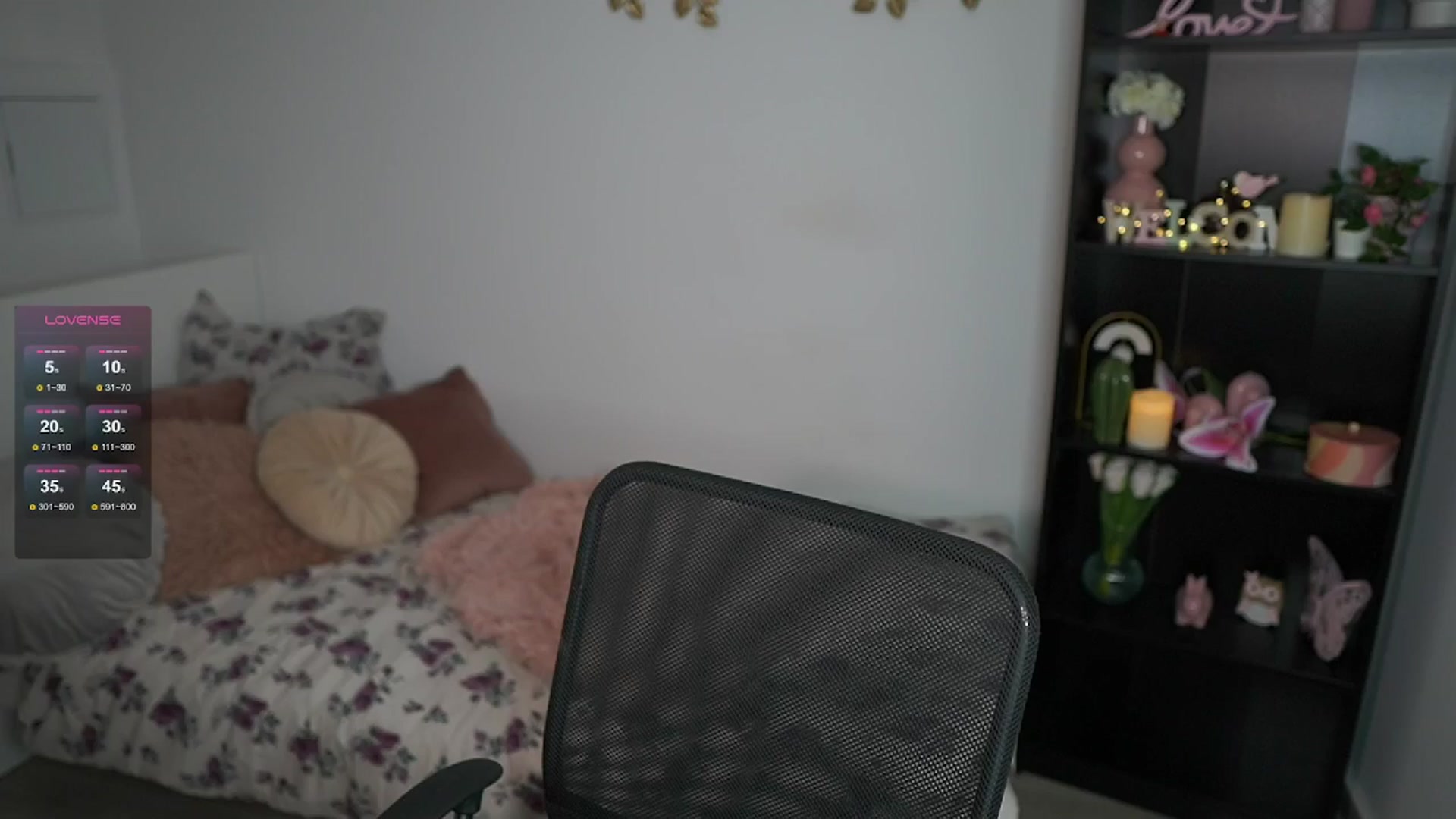 Gallery image thumbnail from NicoletteShea's myfreecams stream on, 07/03/2024, 15:59 image 13 of 20