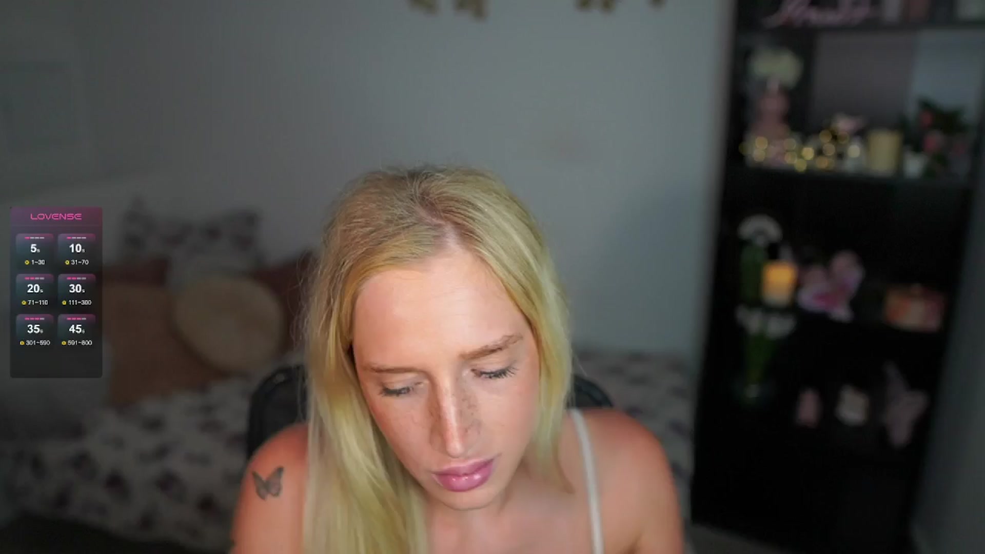 Gallery image thumbnail from NicoletteShea's myfreecams stream on, 07/03/2024, 17:18 image 11 of 20