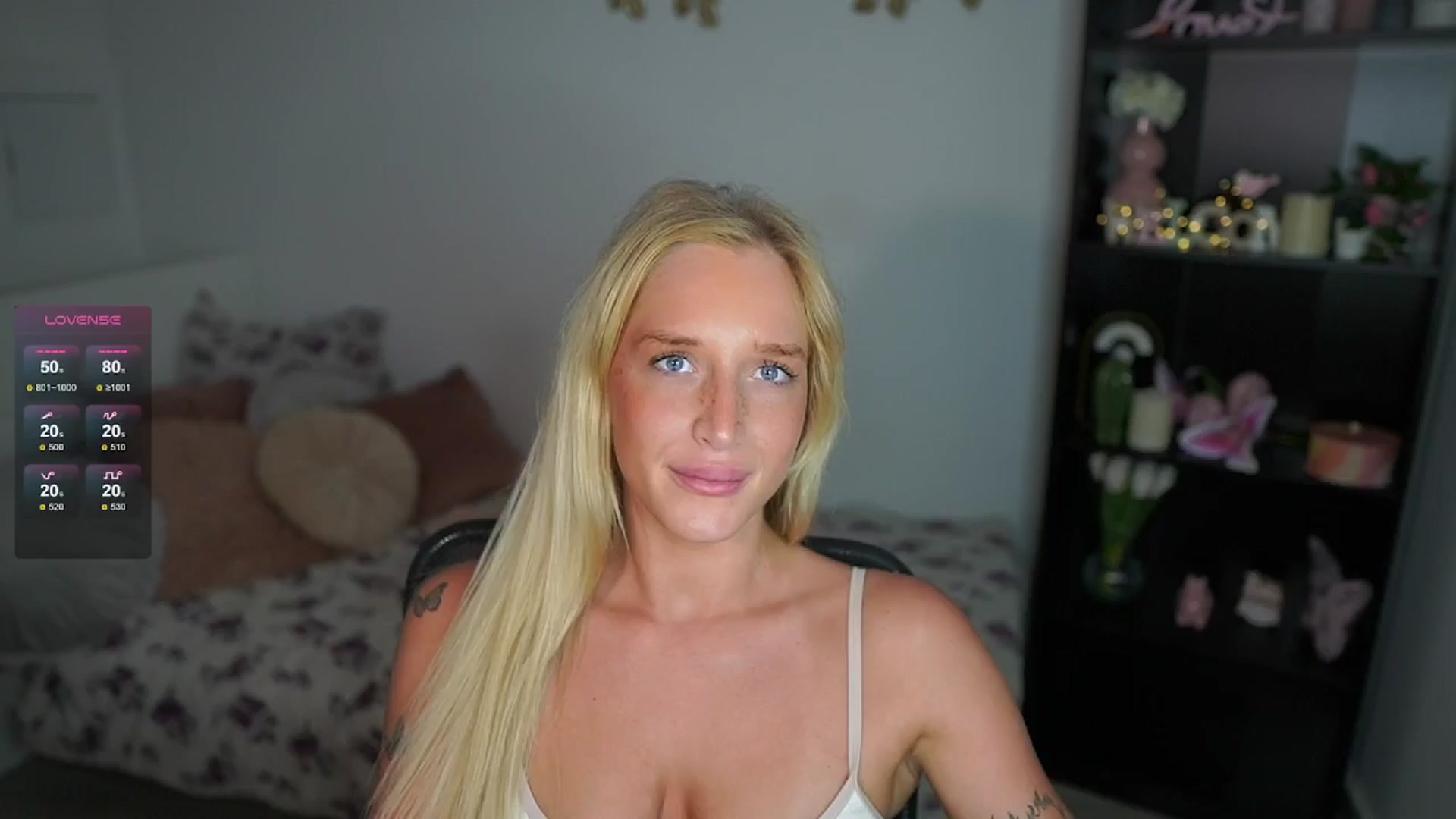 Gallery image thumbnail from NicoletteShea's myfreecams stream on, 07/03/2024, 18:10 image 13 of 20
