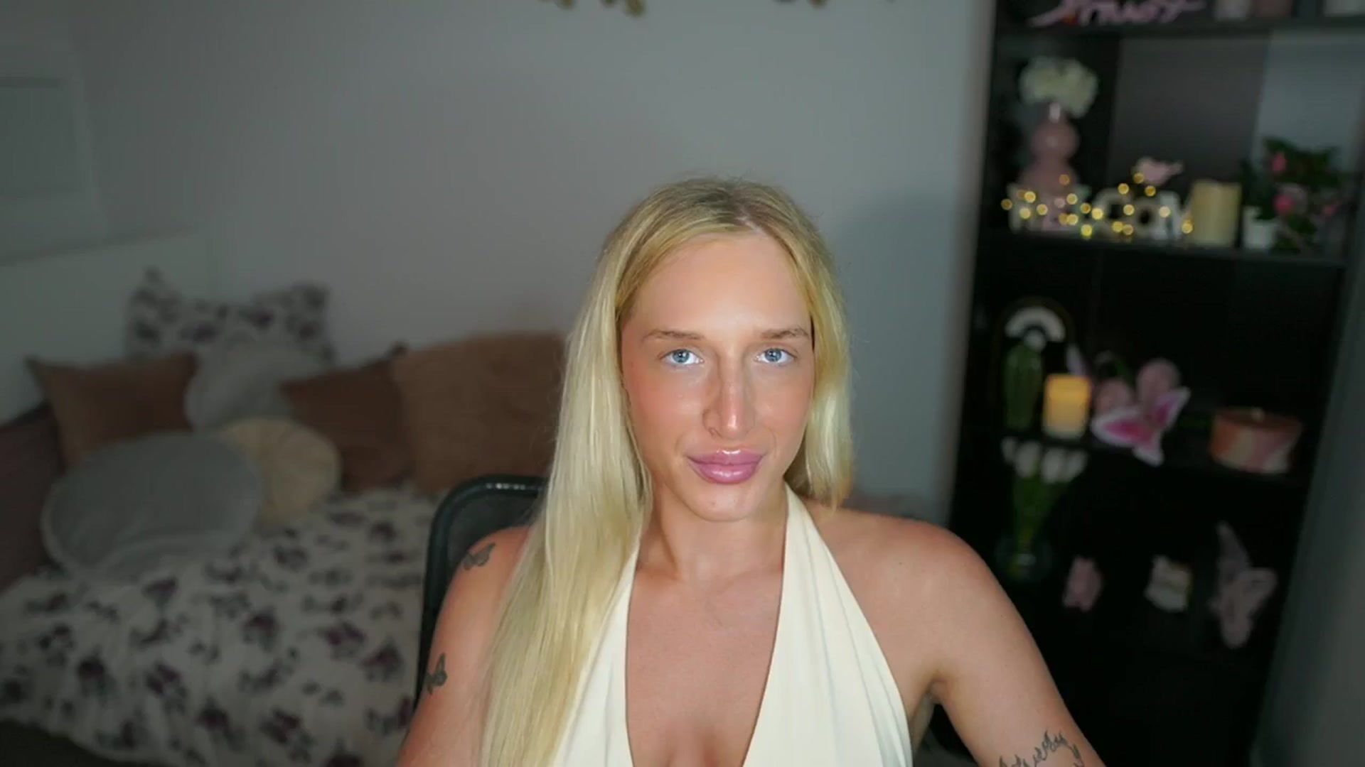 Gallery image thumbnail from NicoletteShea's myfreecams stream on, 07/08/2024, 19:03 image 18 of 20